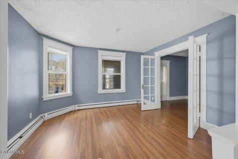 21 Hawk Street Schenectady NY 12307