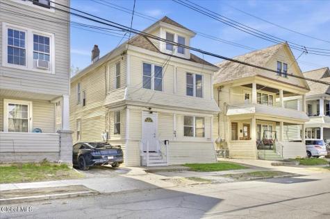 21 Hawk Street Schenectady NY 12307