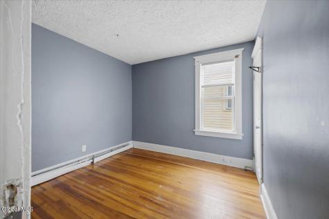 21 Hawk Street Schenectady NY 12307