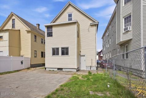 21 Hawk Street Schenectady NY 12307