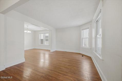 21 Hawk Street Schenectady NY 12307