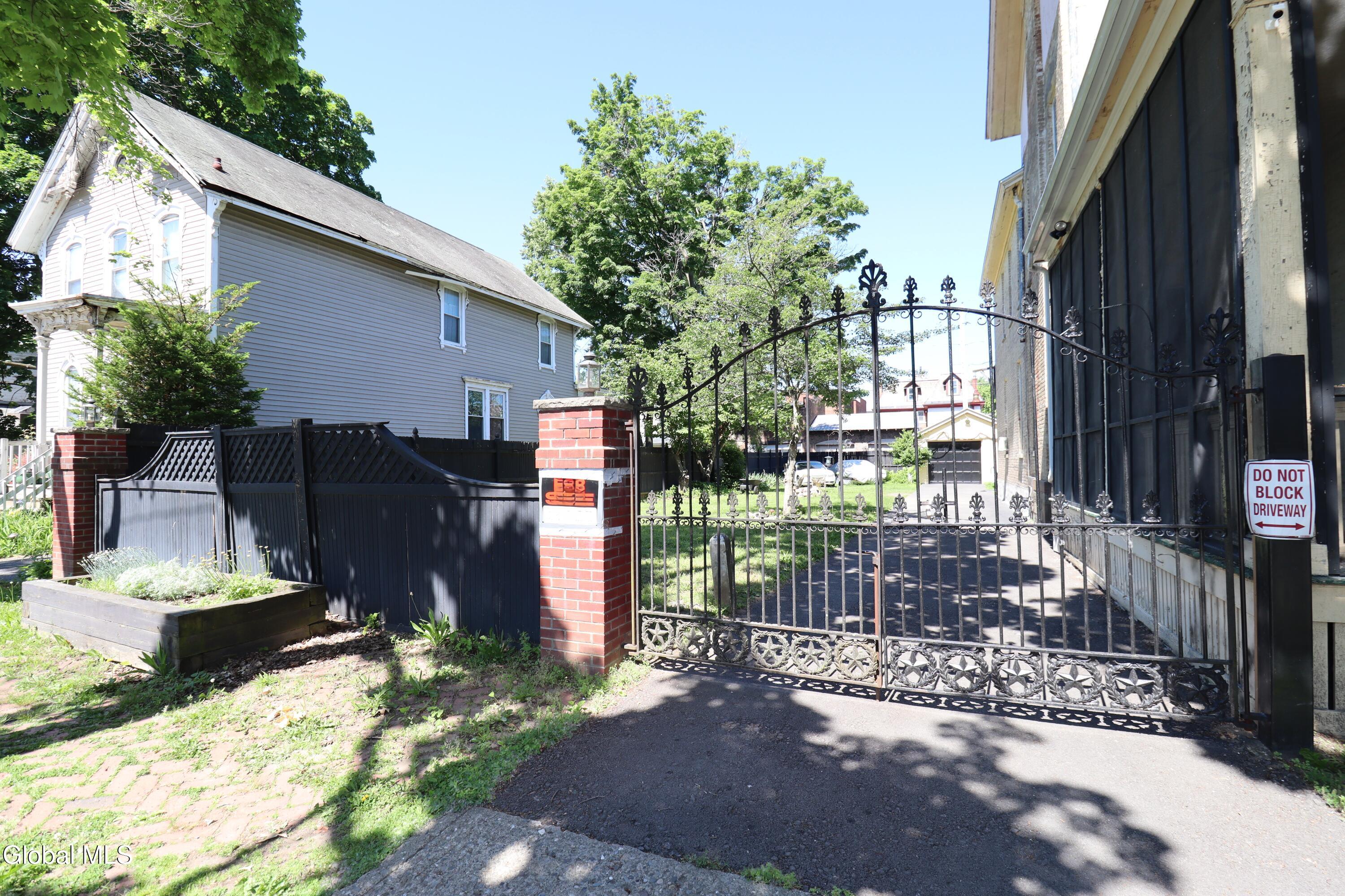 517 3rd Avenue Troy NY 12182