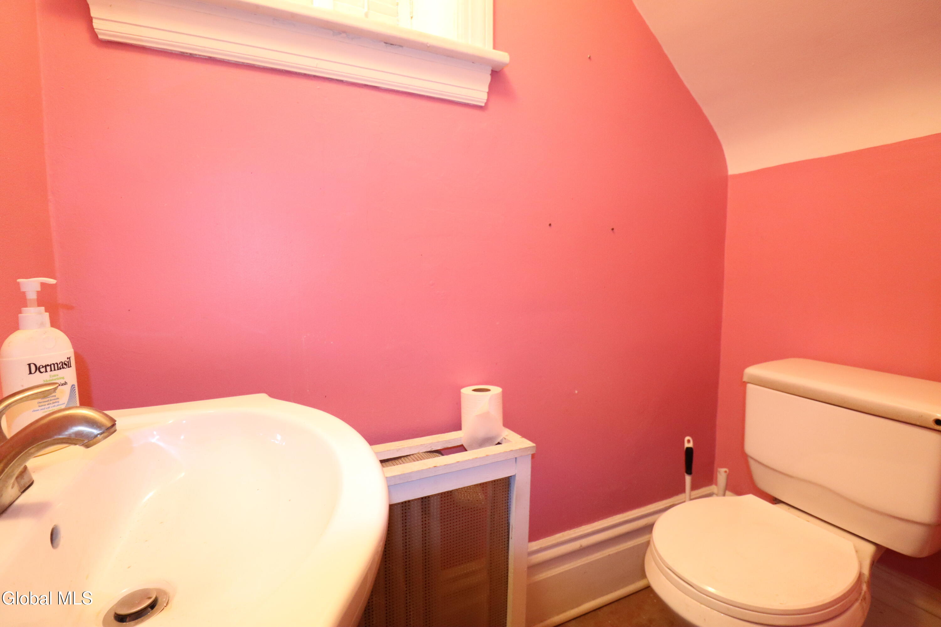 517 3rd Avenue Troy NY 12182