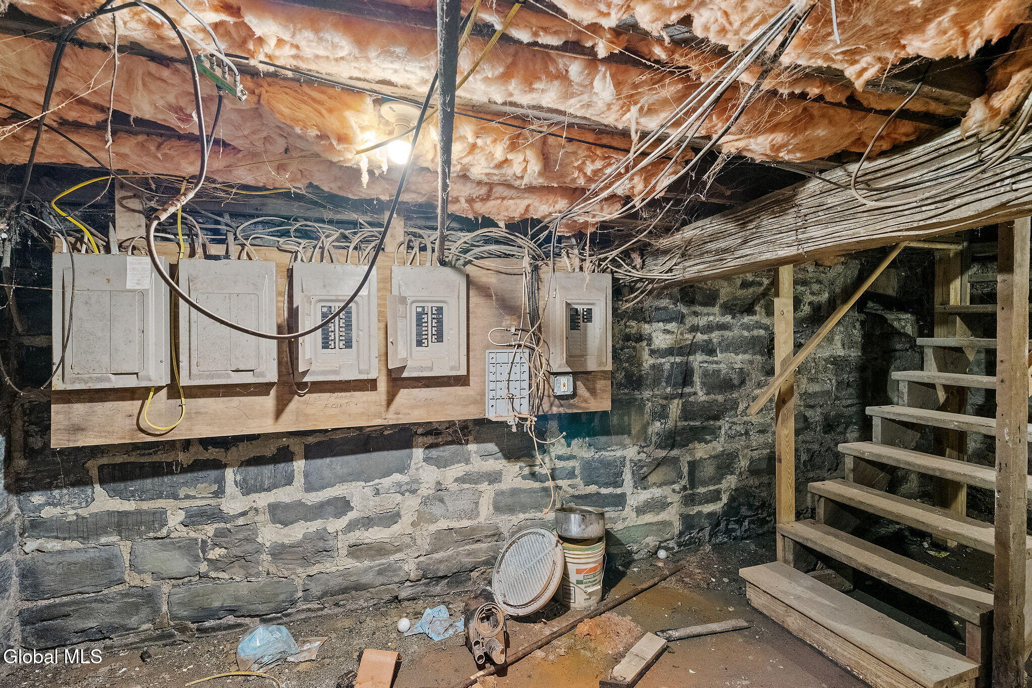 68 Vliet Street Cohoes NY 12047
