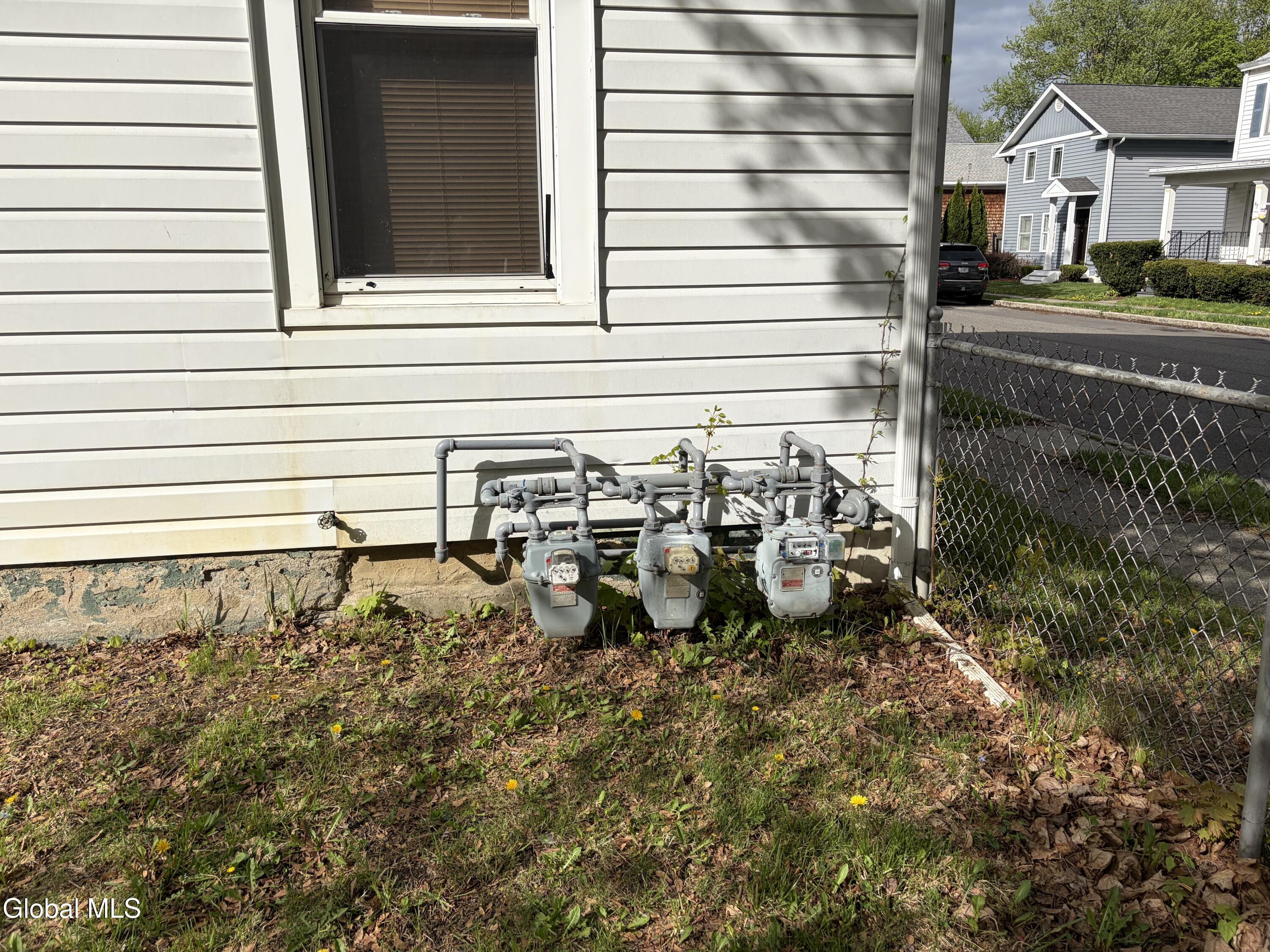 82 4th Street Waterford NY 12188