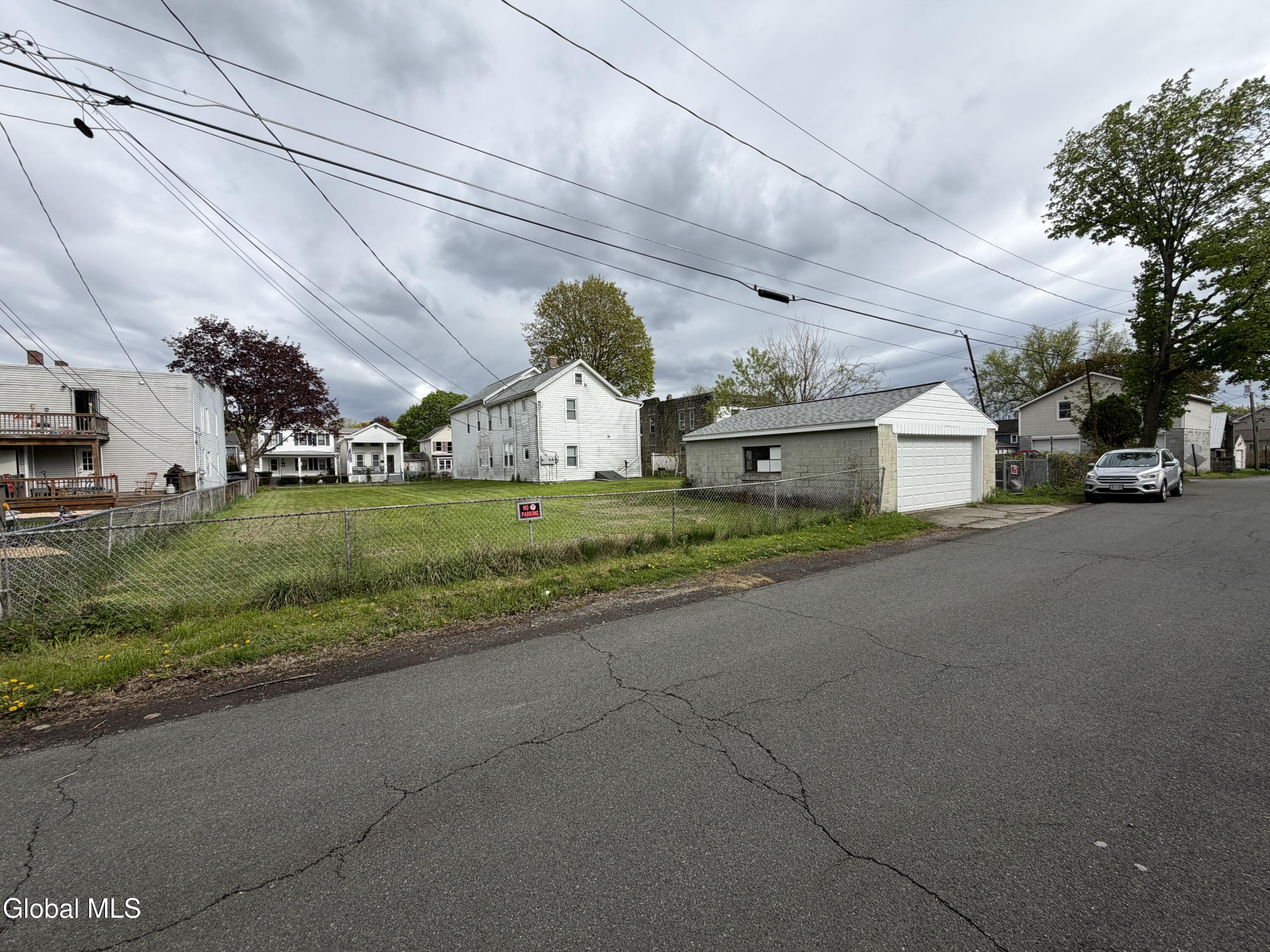 82 4th Street Waterford NY 12188