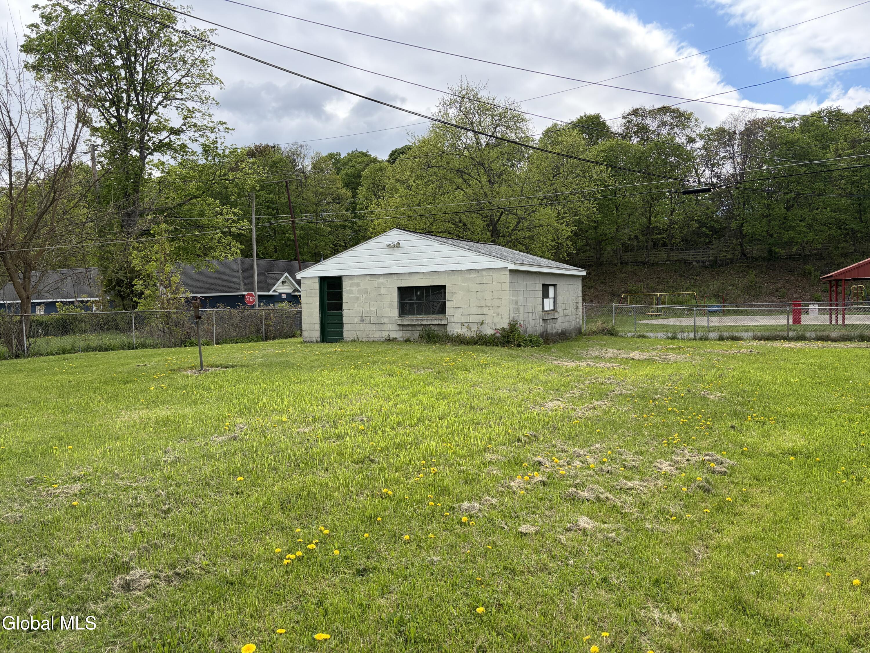 82 4th Street Waterford NY 12188