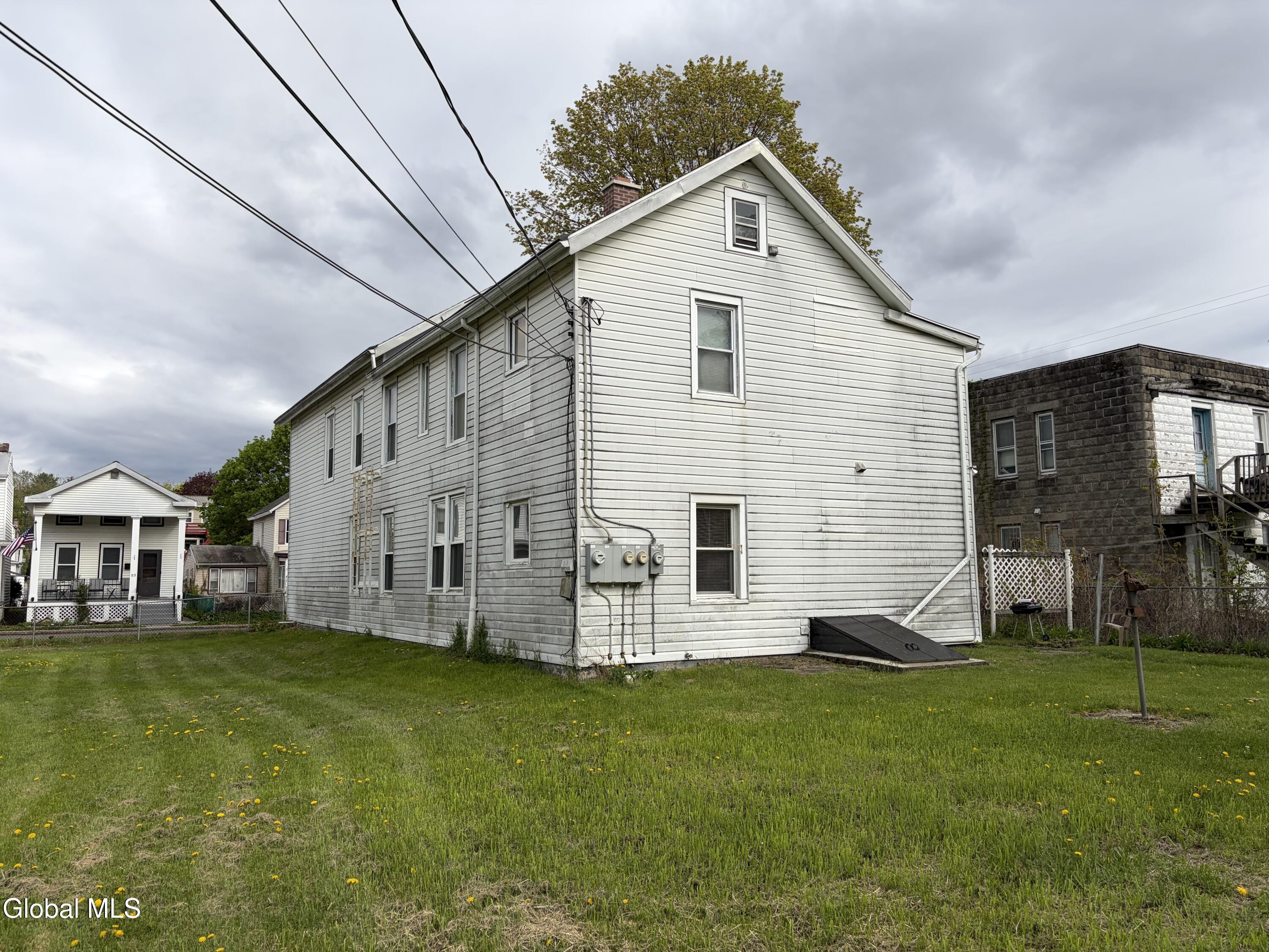 82 4th Street Waterford NY 12188