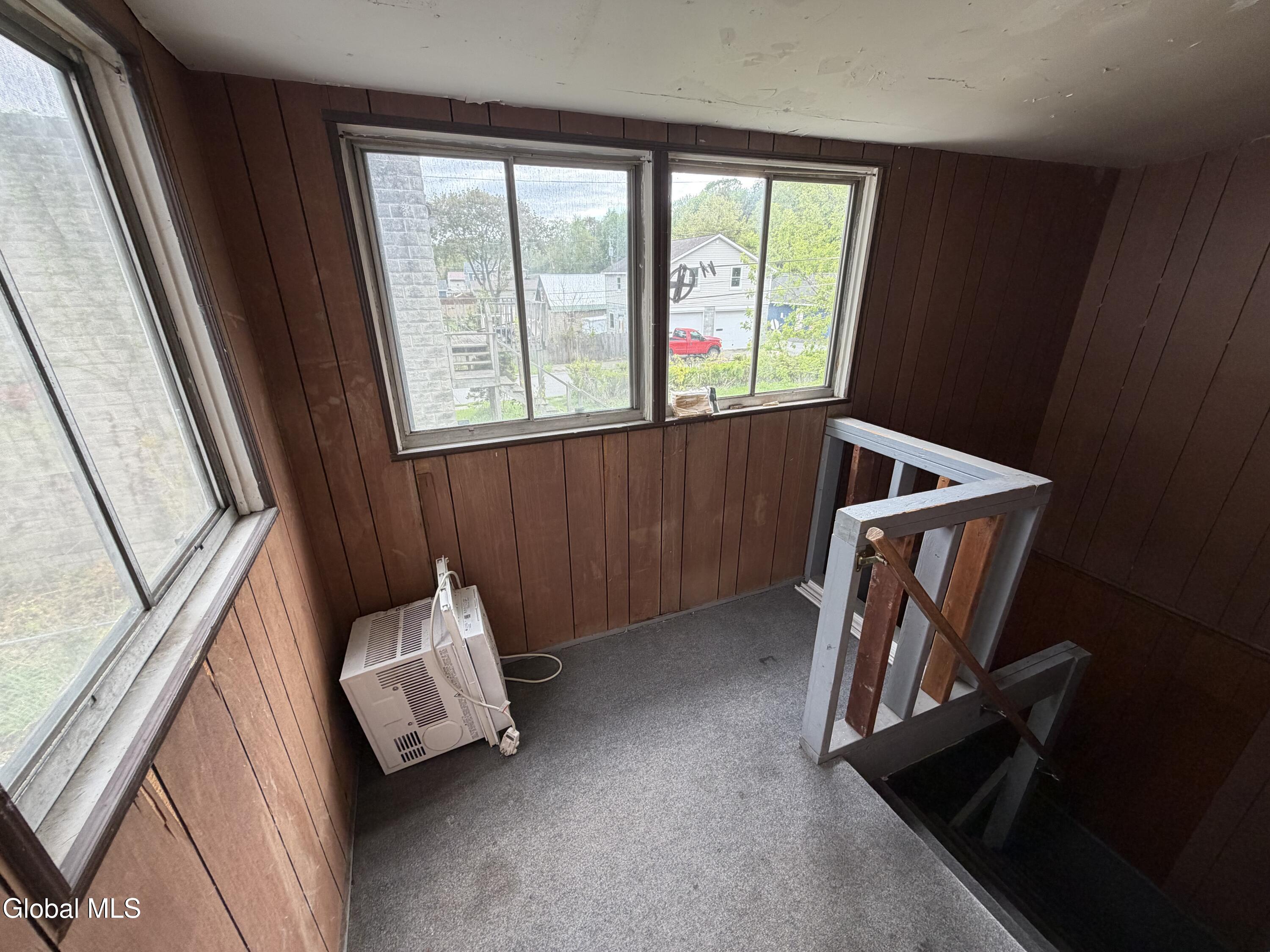 82 4th Street Waterford NY 12188