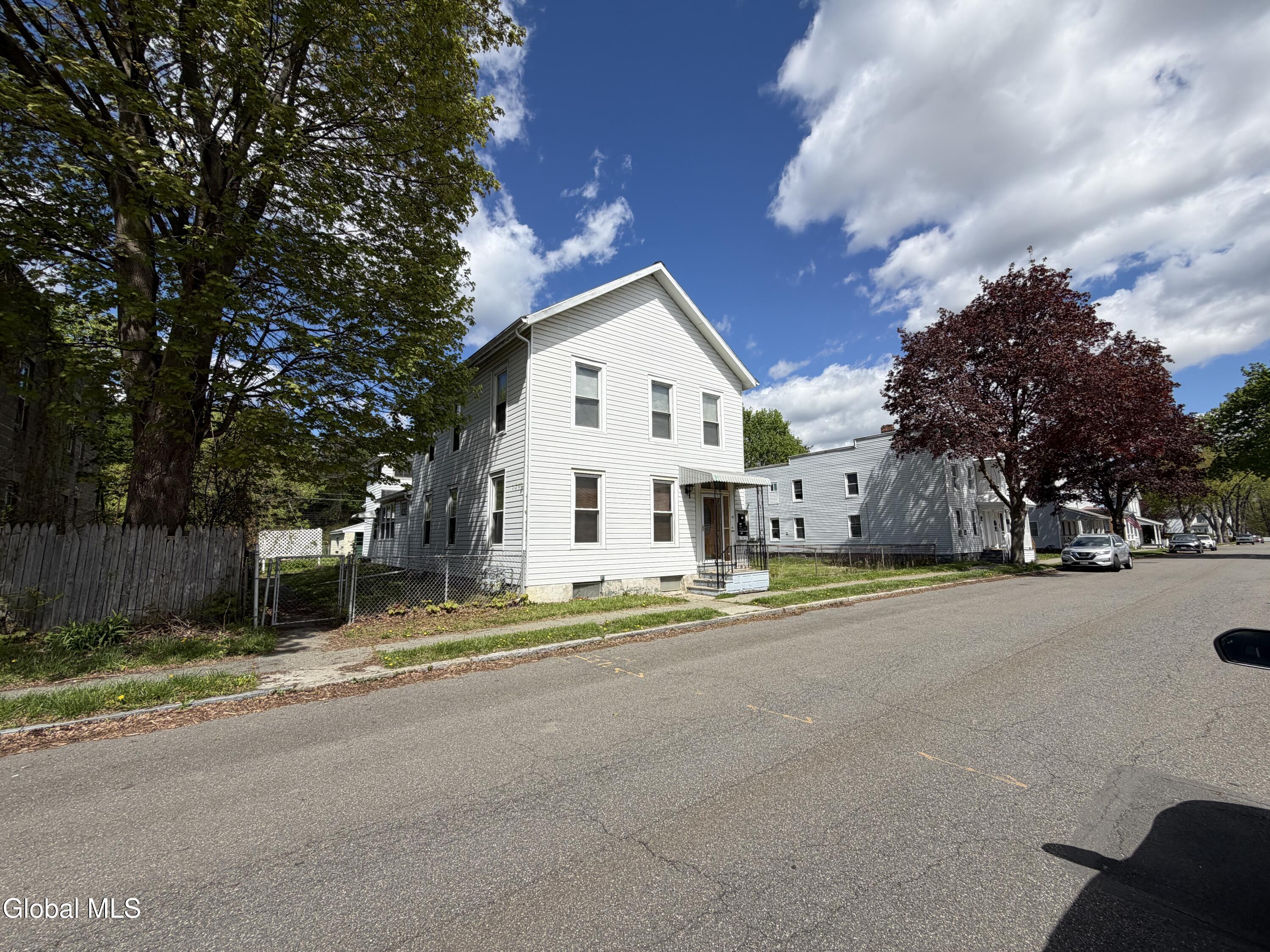 82 4th Street Waterford NY 12188