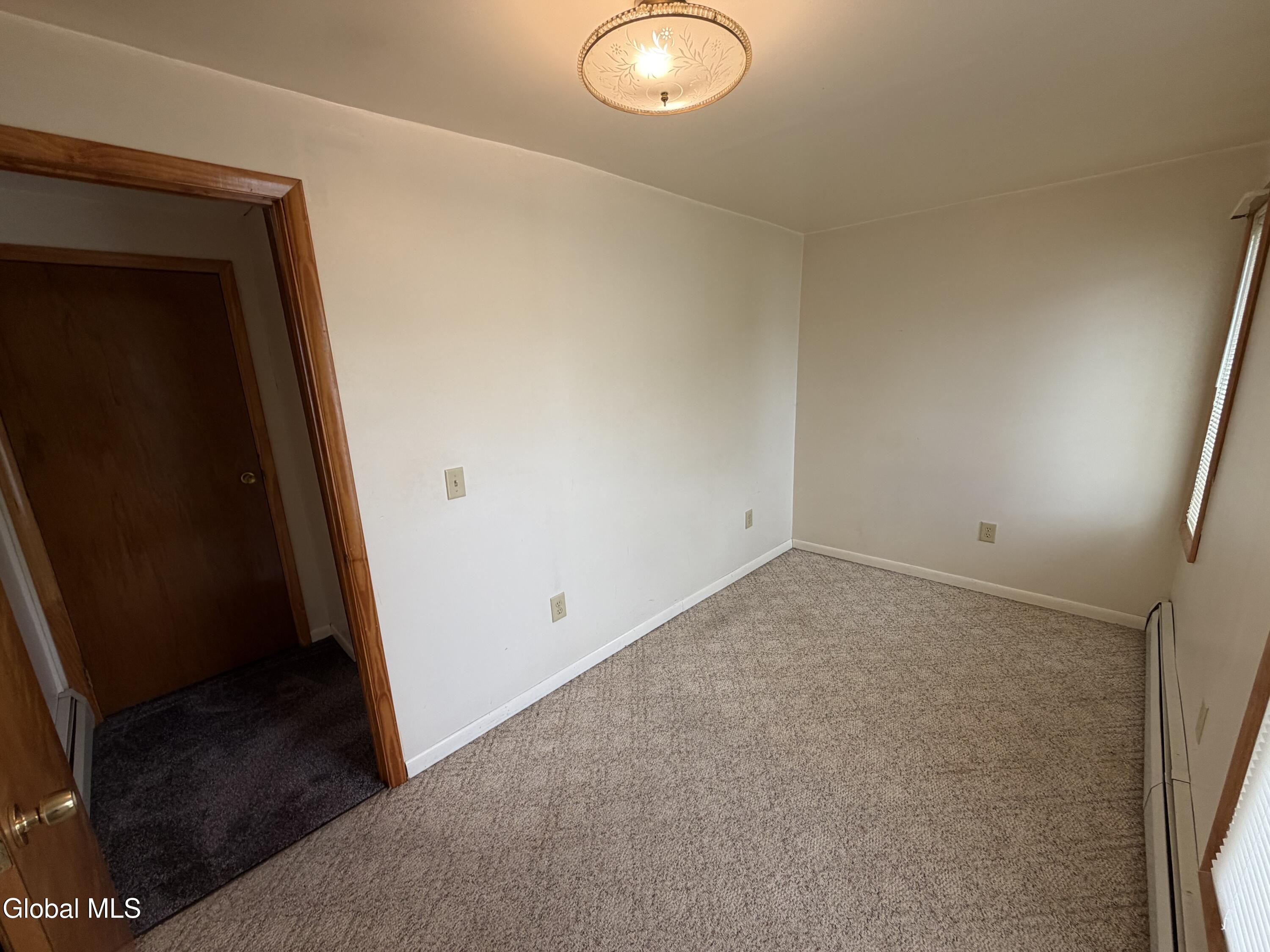 82 4th Street Waterford NY 12188