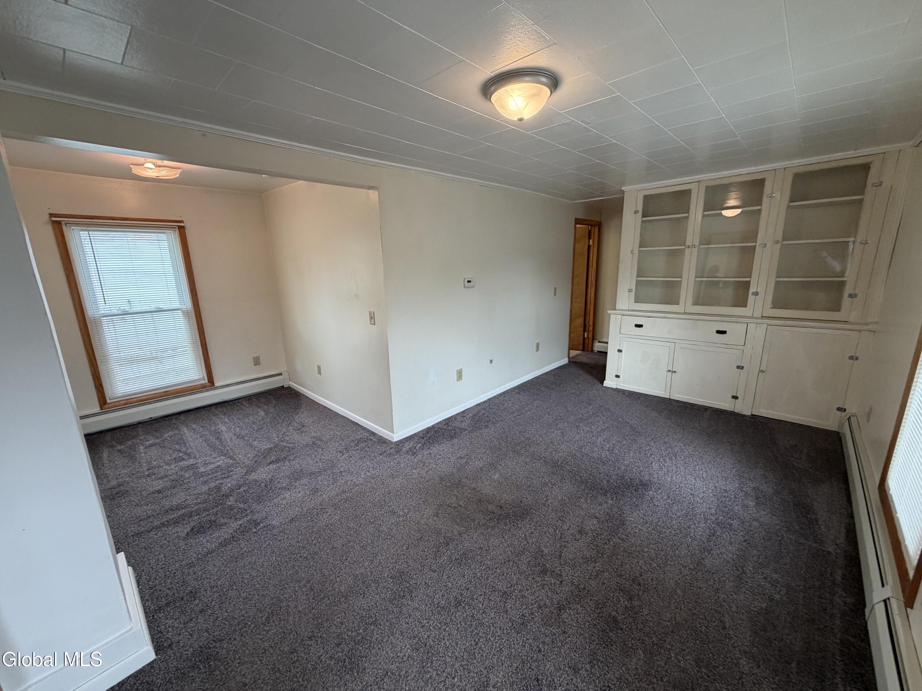 82 4th Street Waterford NY 12188