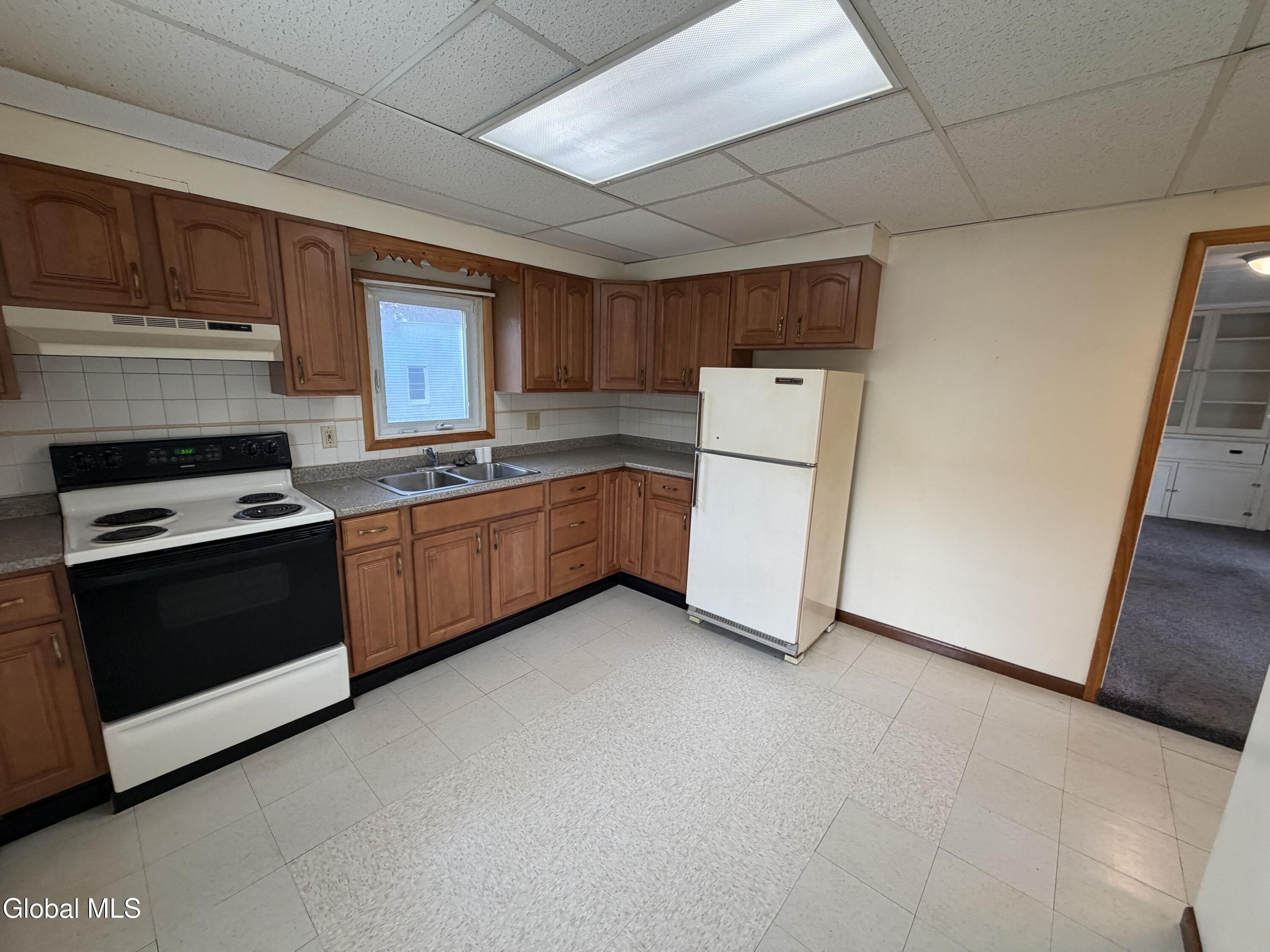 82 4th Street Waterford NY 12188