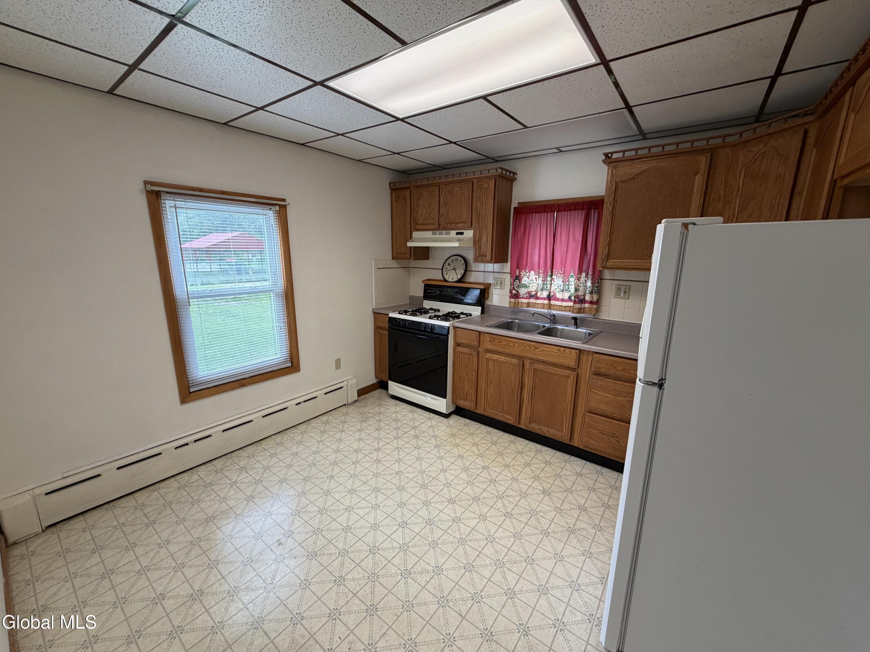 82 4th Street Waterford NY 12188