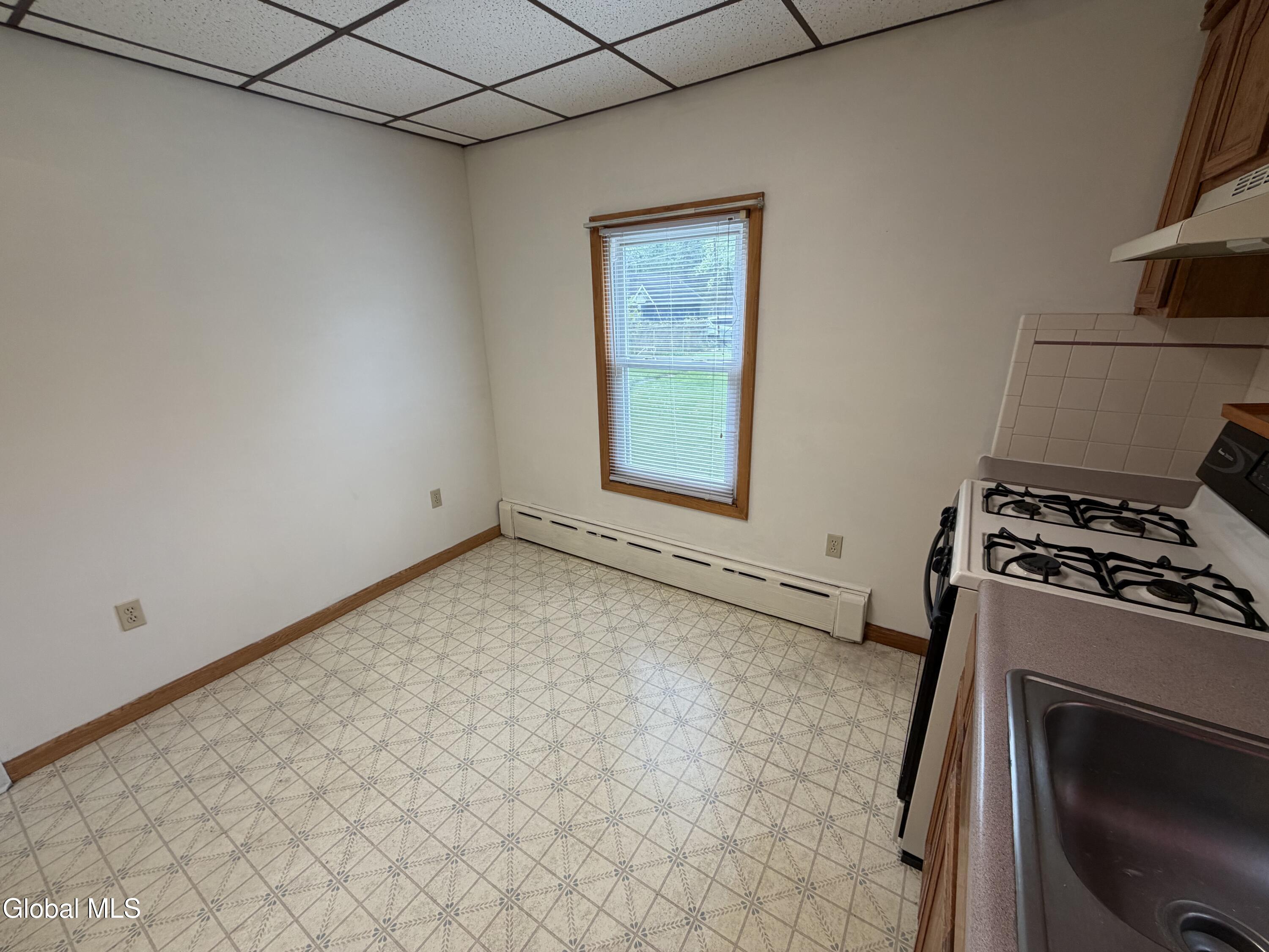 82 4th Street Waterford NY 12188