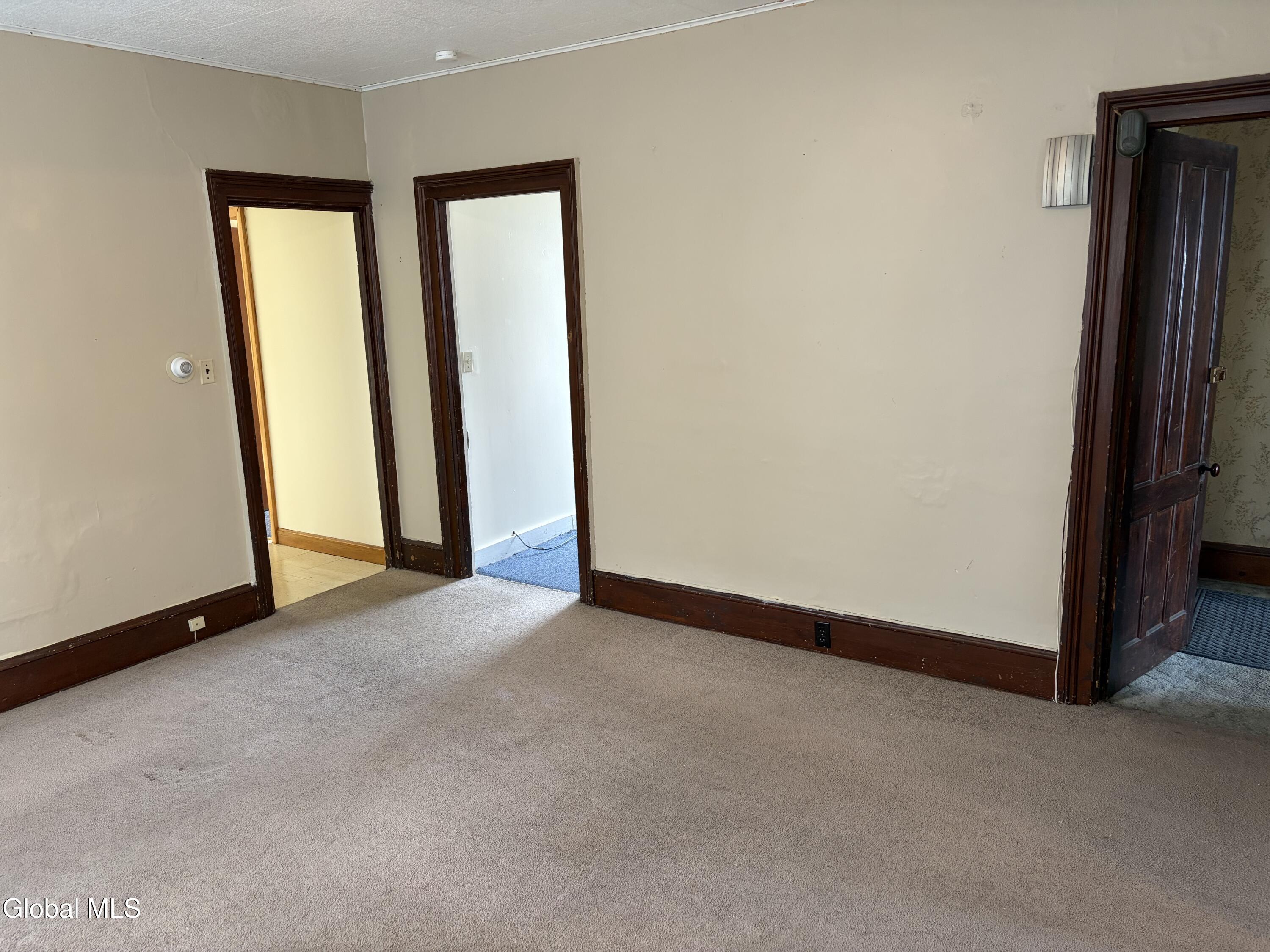 82 4th Street Waterford NY 12188