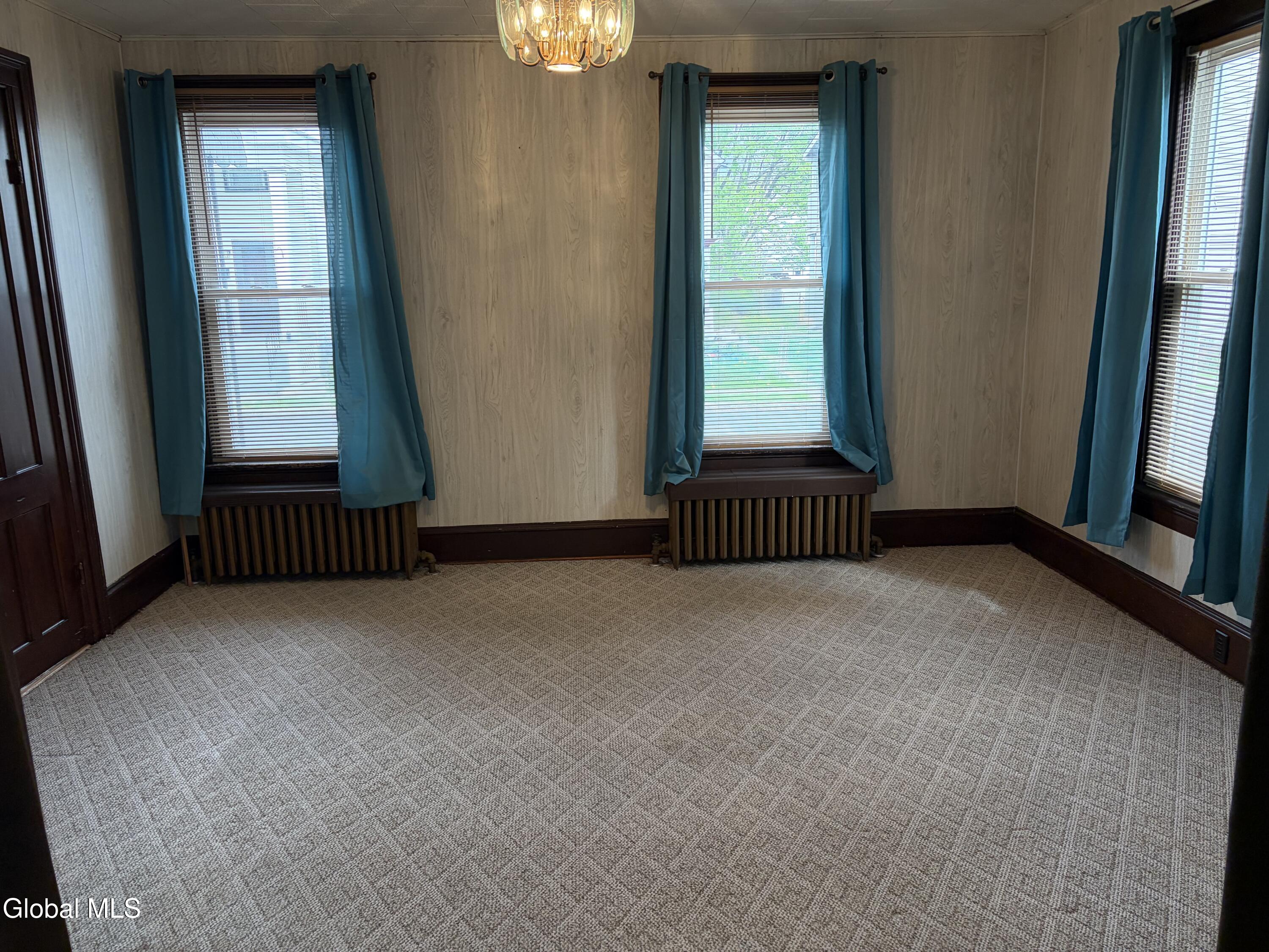 82 4th Street Waterford NY 12188