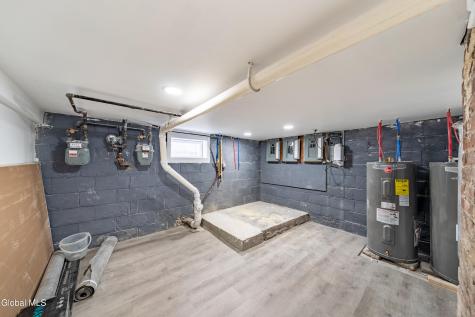 619 Seneca Street Schenectady NY 12308