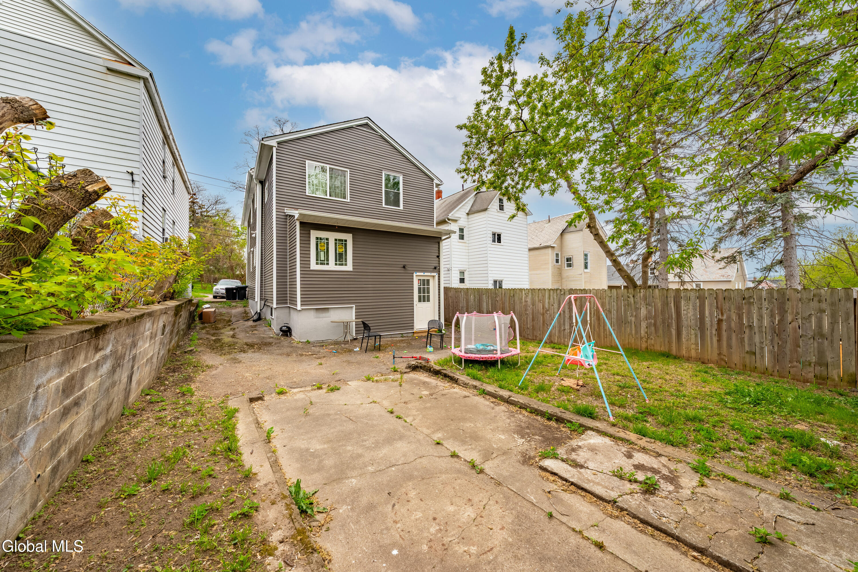 619 Seneca Street Schenectady NY 12308