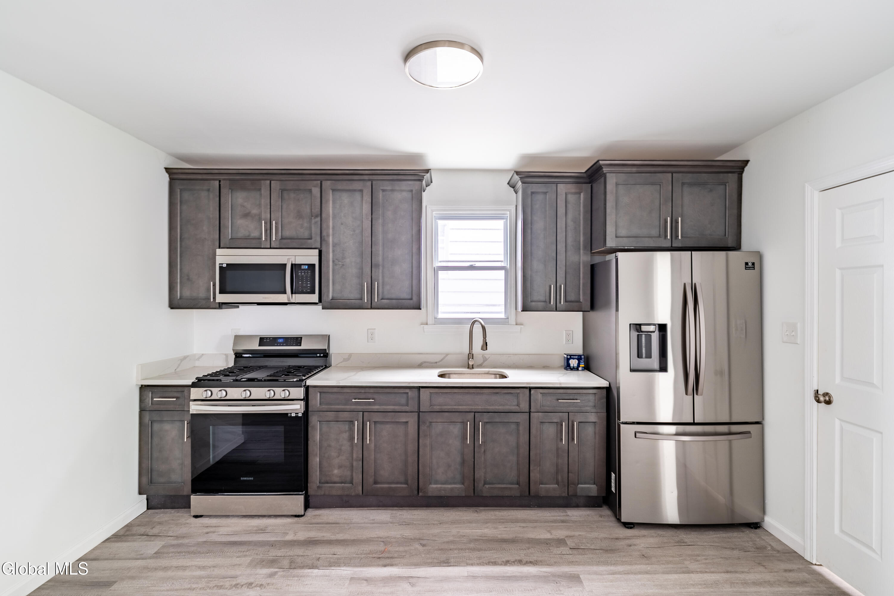 619 Seneca Street Schenectady NY 12308