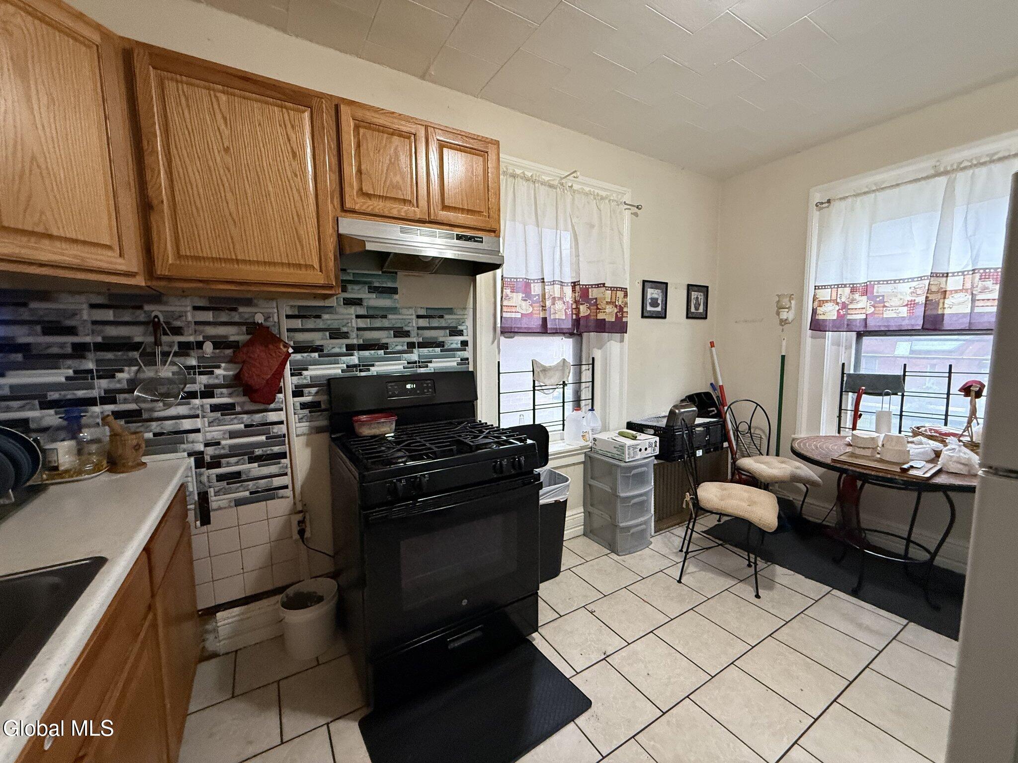 402 Clinton Avenue Albany NY 12206