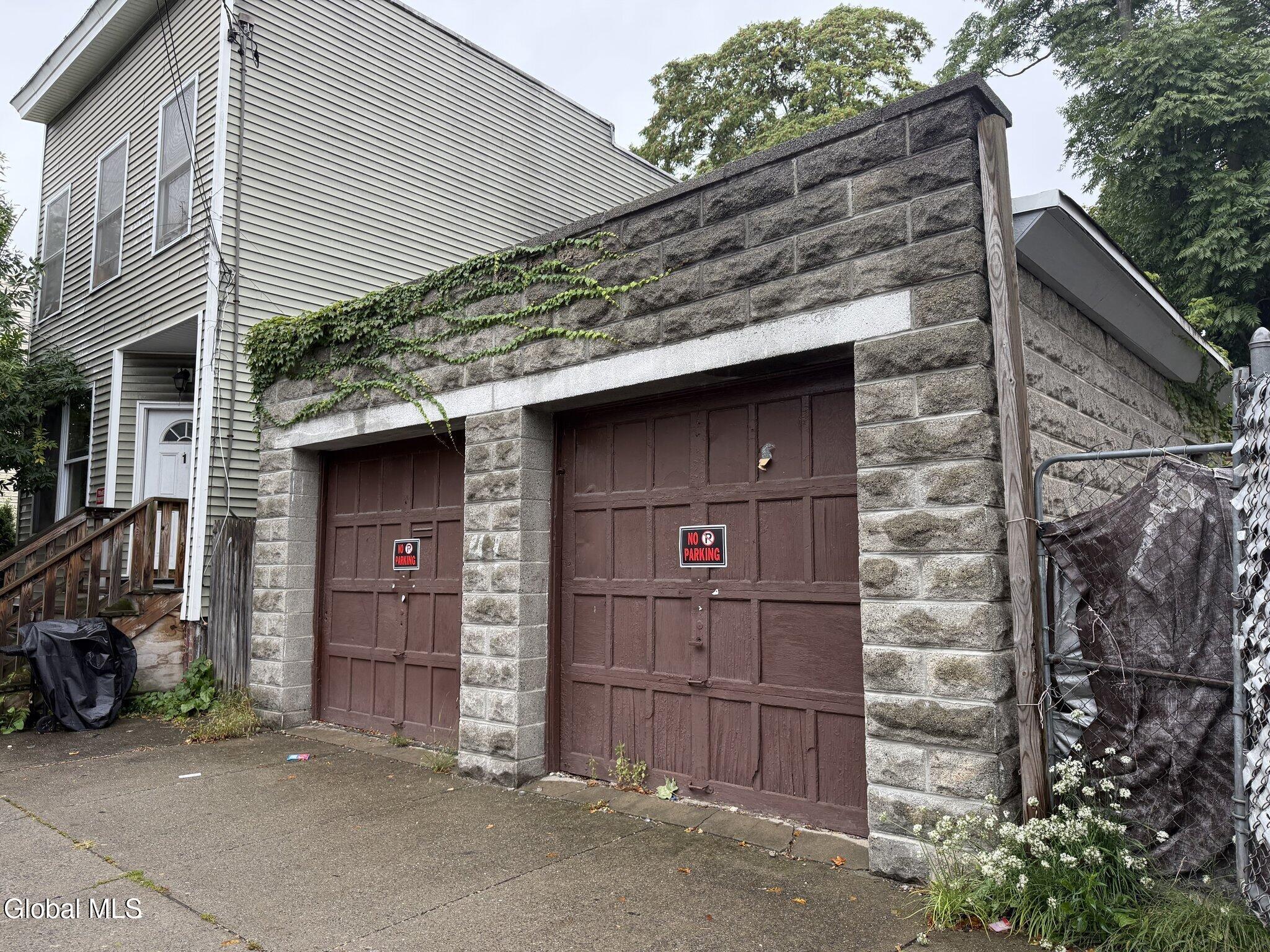 402 Clinton Avenue Albany NY 12206