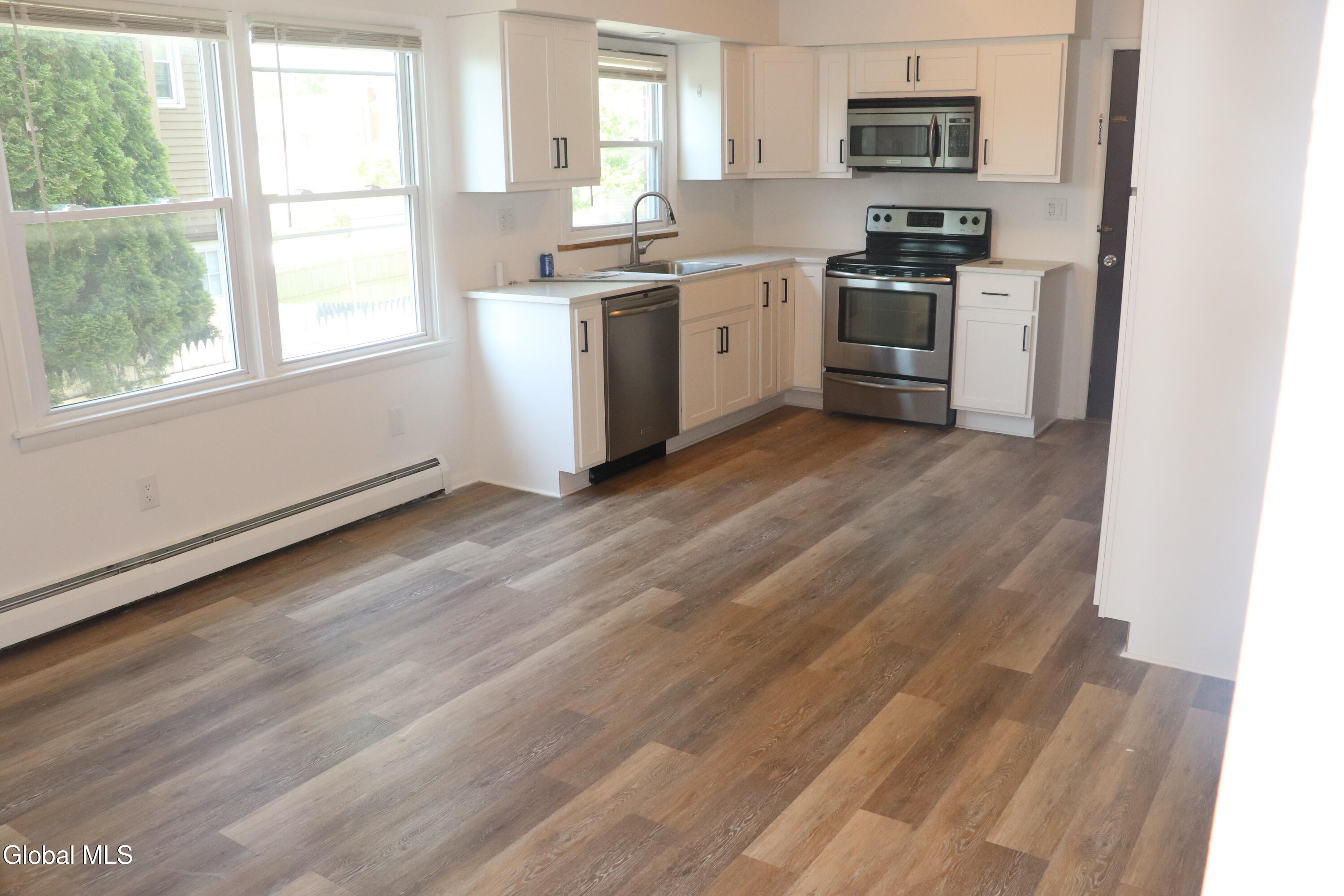 12 Limerick Drive Albany NY 12204