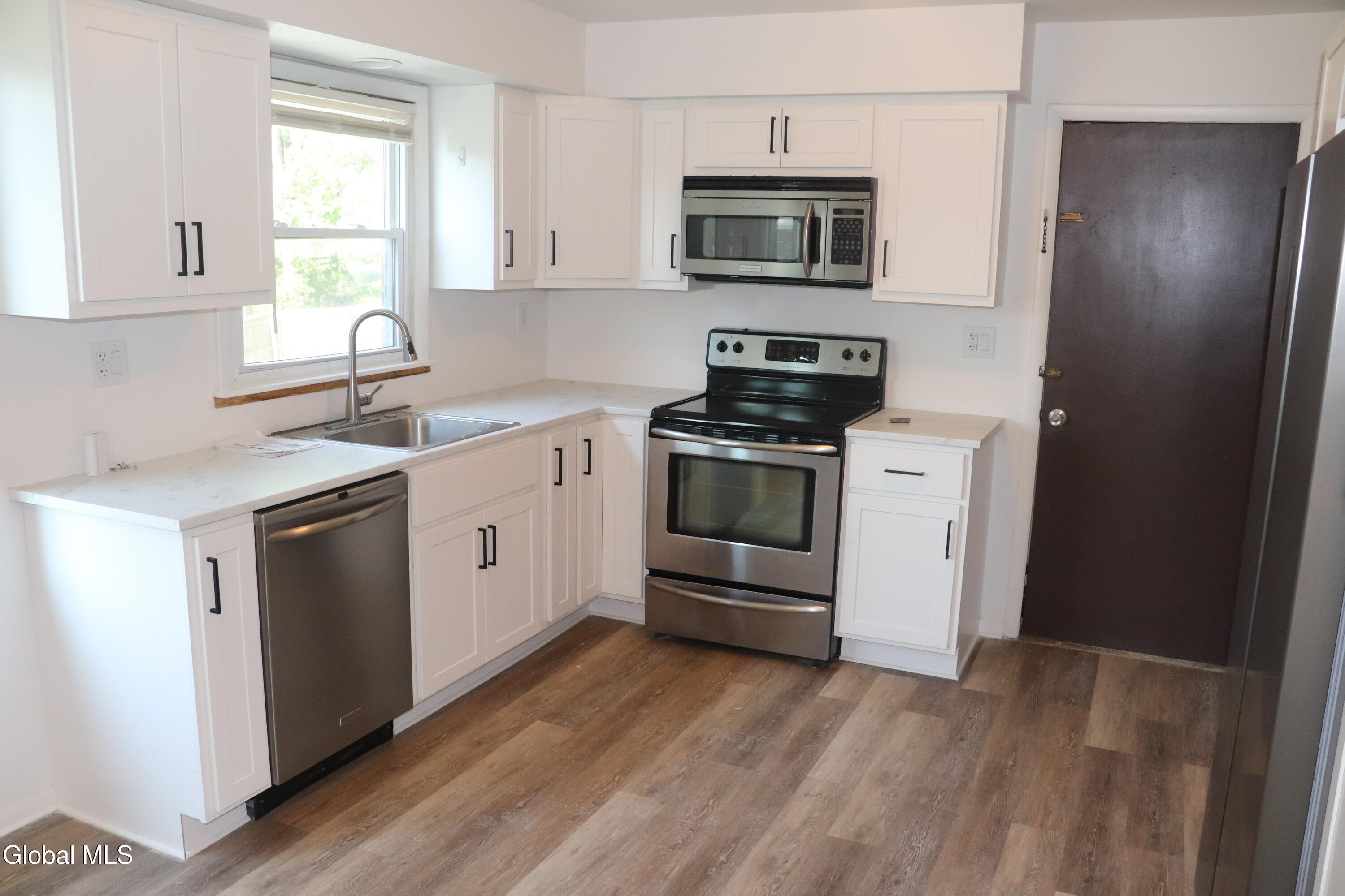 12 Limerick Drive Albany NY 12204