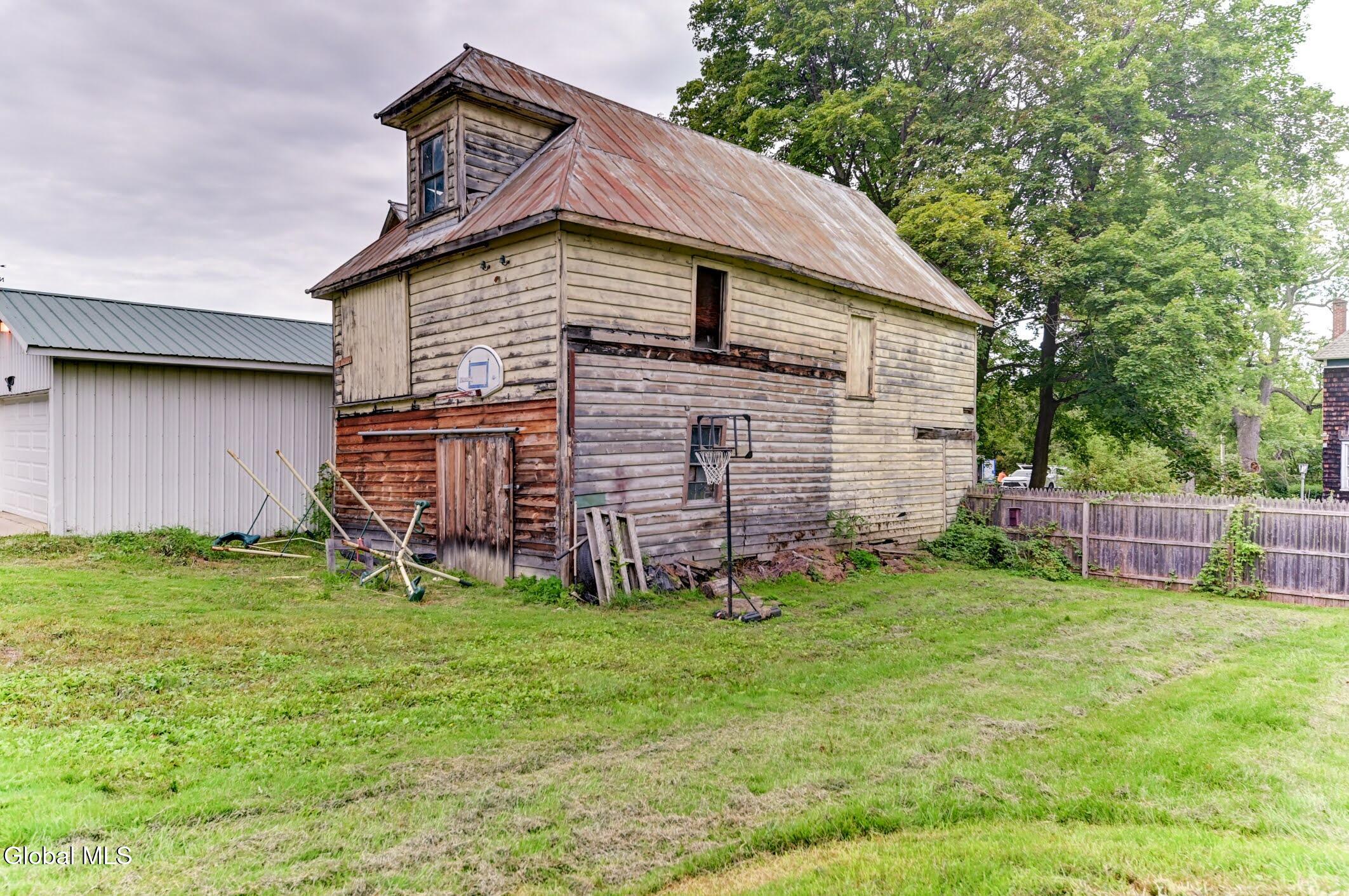 93 Montgomery Street Canajoharie NY 13317