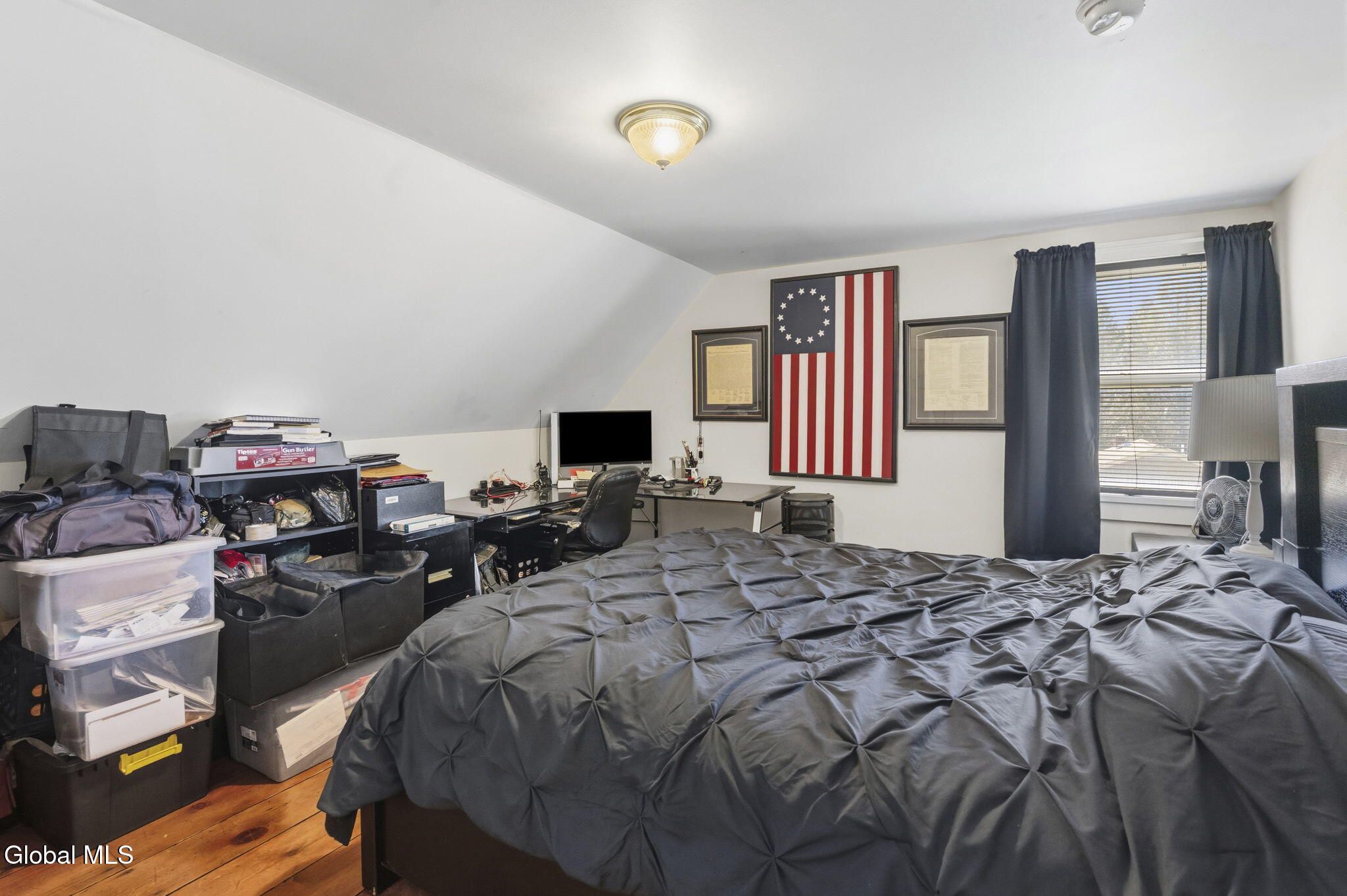 143 /147 Glenmont Road Glenmont NY 12077
