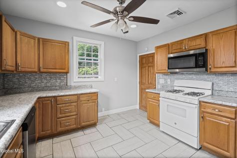 1627 9th Avenue Watervliet NY 12189