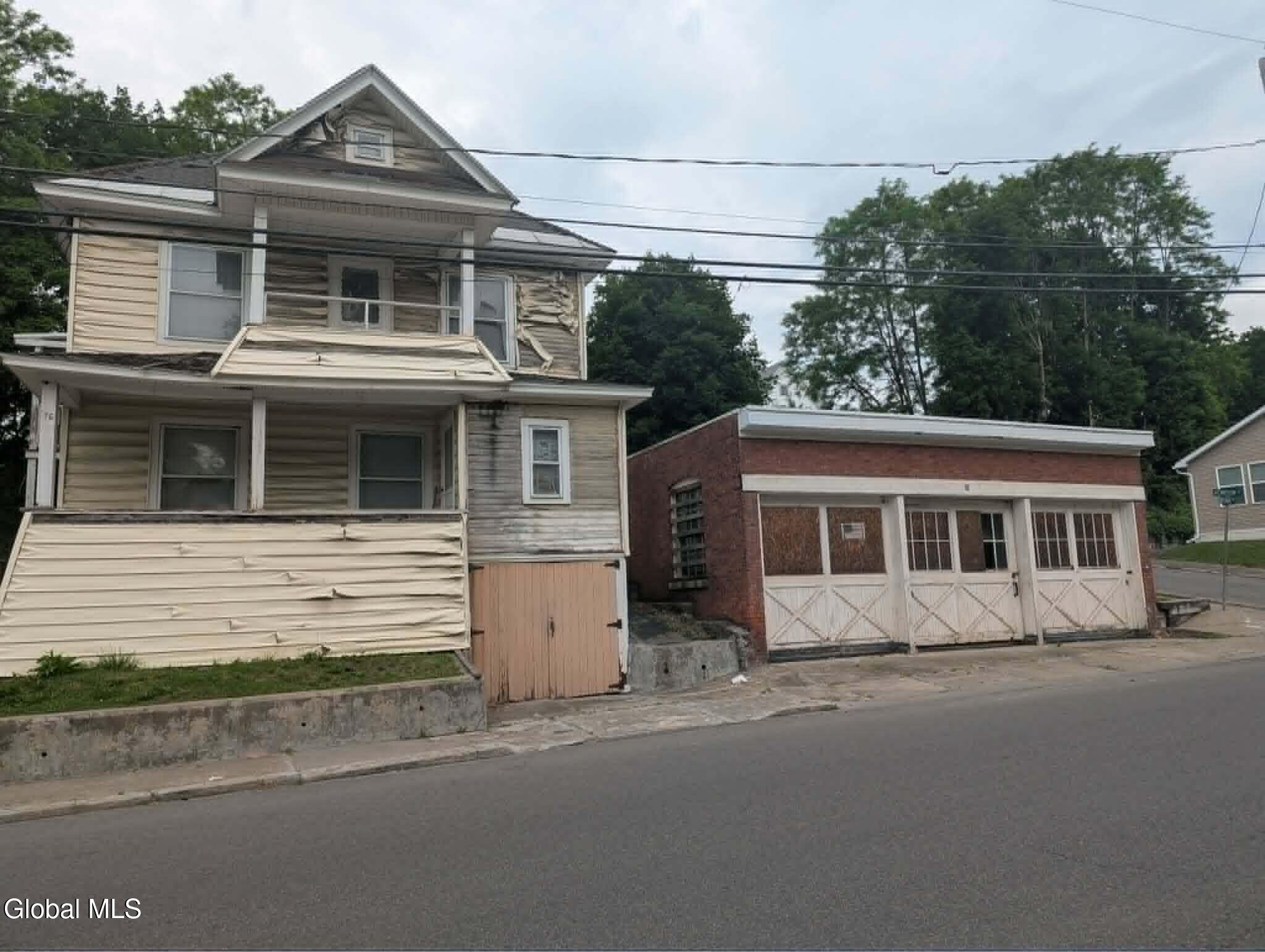76-78 Brookside Ave Avenue Amsterdam NY 12010