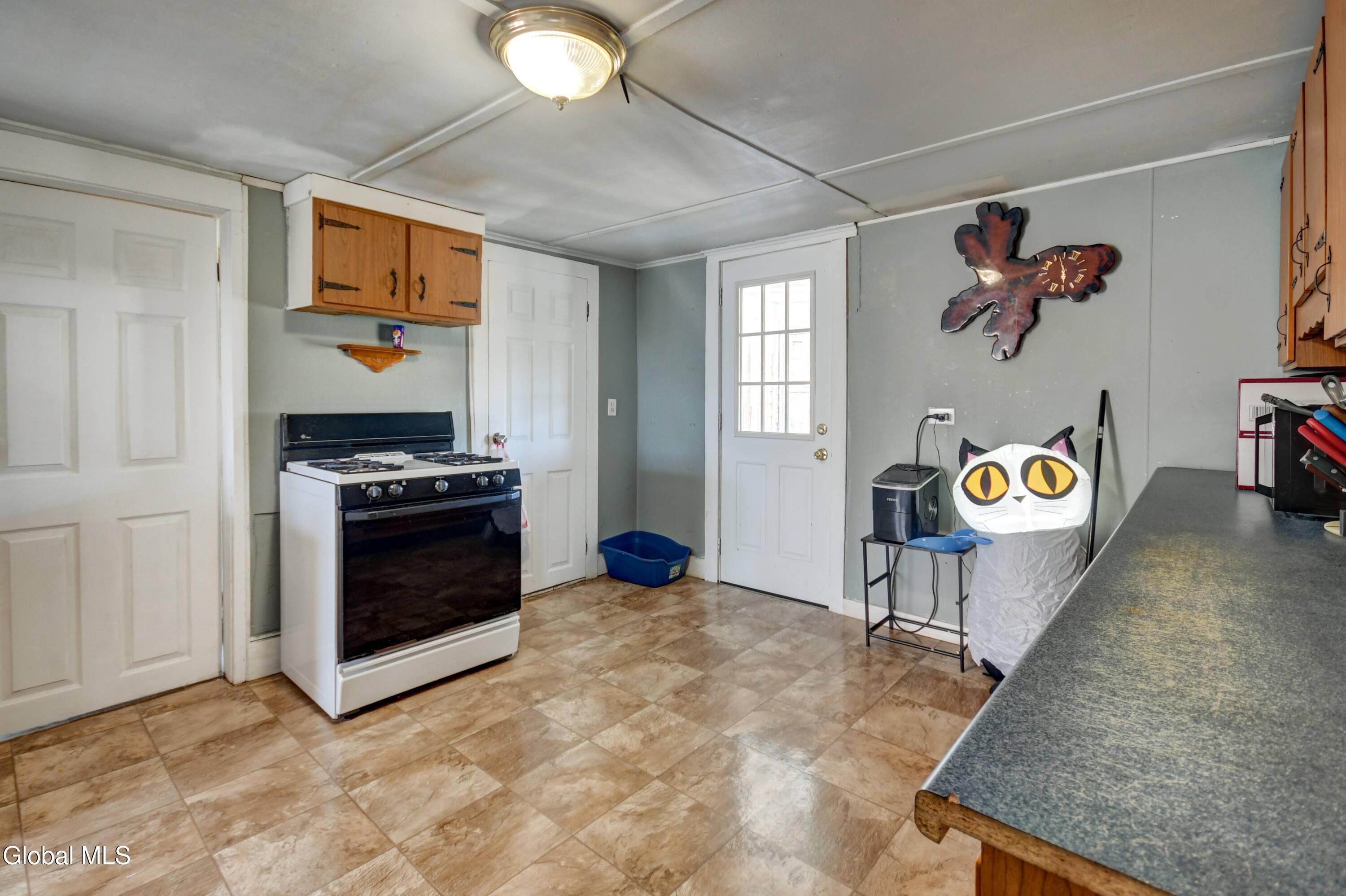 39 Cayadutta Street Johnstown NY 12095