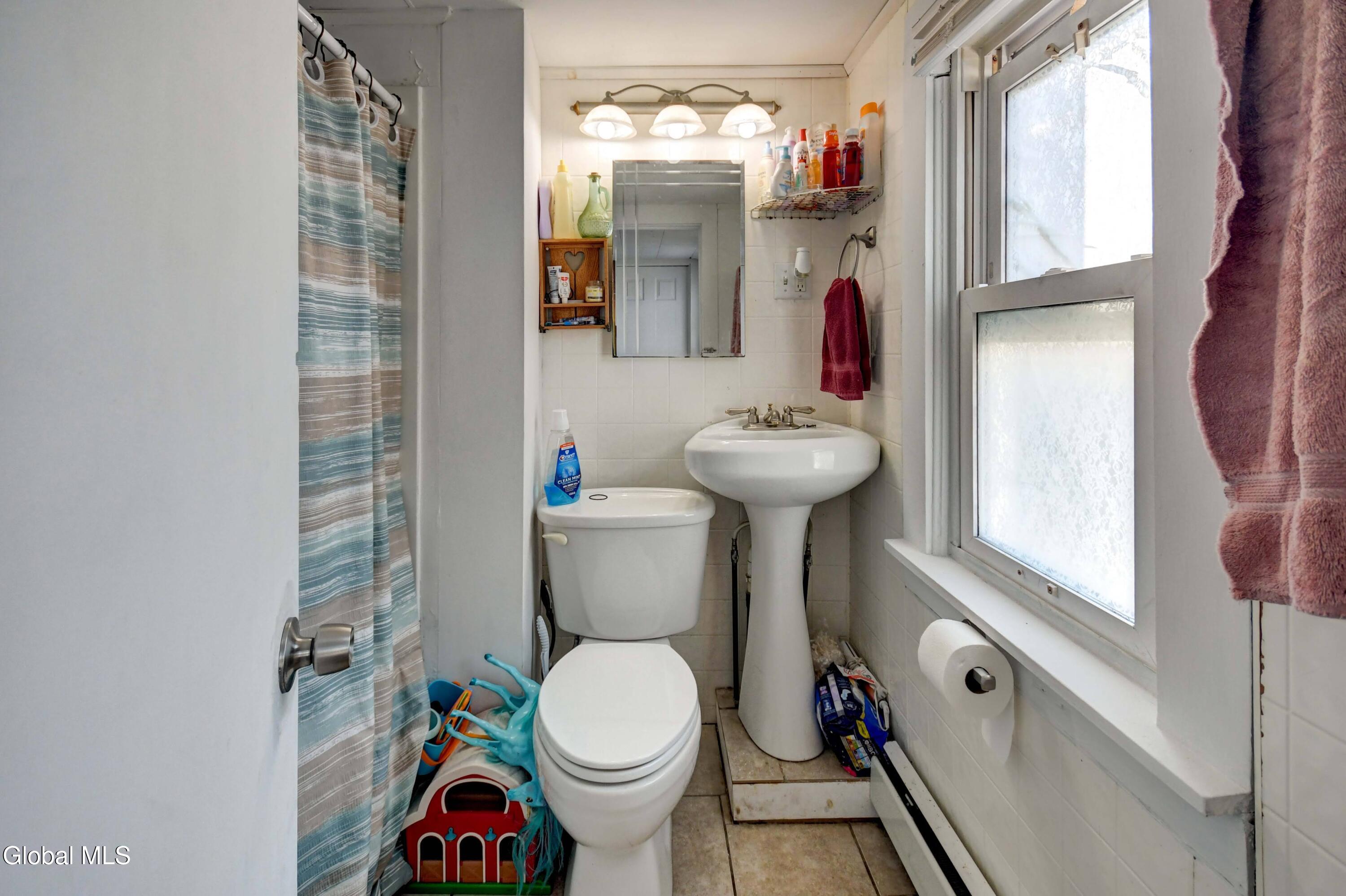 39 Cayadutta Street Johnstown NY 12095
