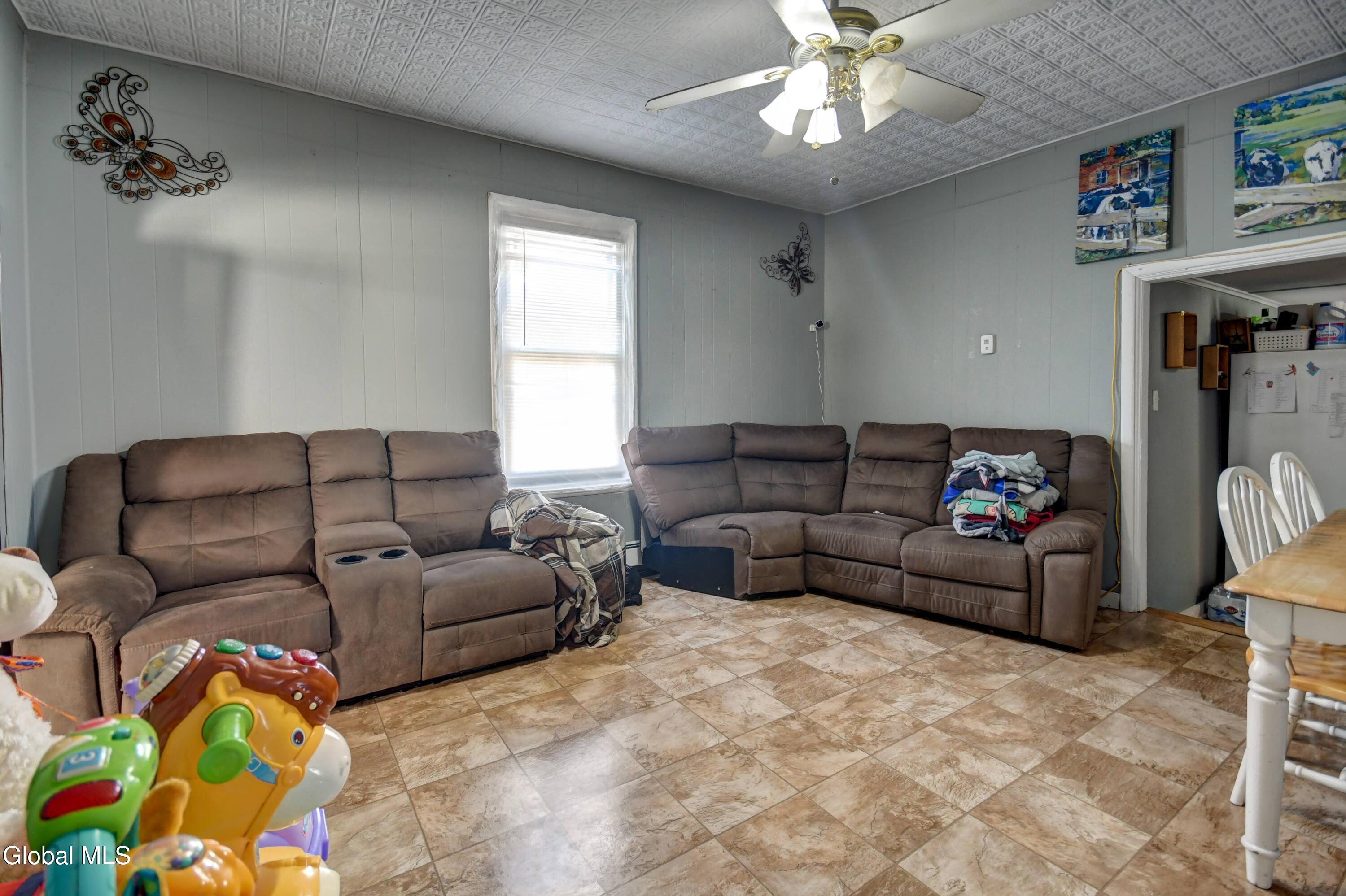 39 Cayadutta Street Johnstown NY 12095