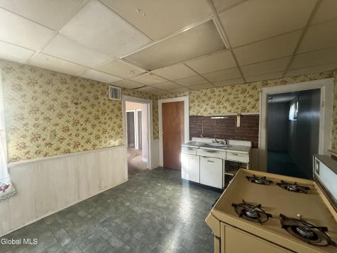 40 8th Street Waterford NY 12188