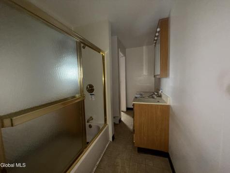 40 8th Street Waterford NY 12188