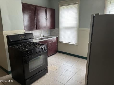 987 Main Avenue Schenectady NY 12303