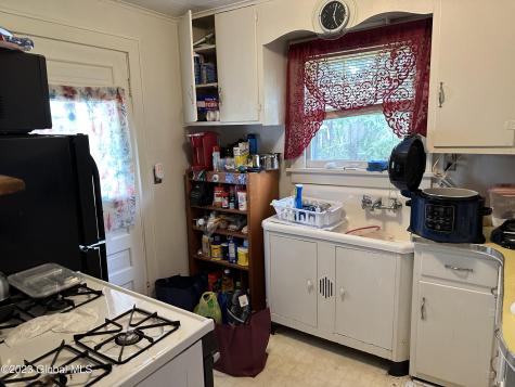 8 Maple Avenue Gloversville NY 12078