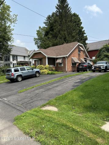 8 Maple Avenue Gloversville NY 12078