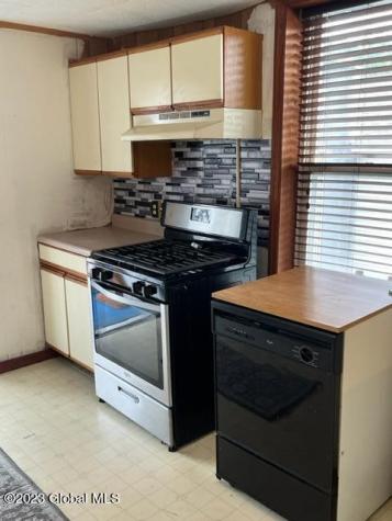 26 Lee Street Mechanicville NY 12118