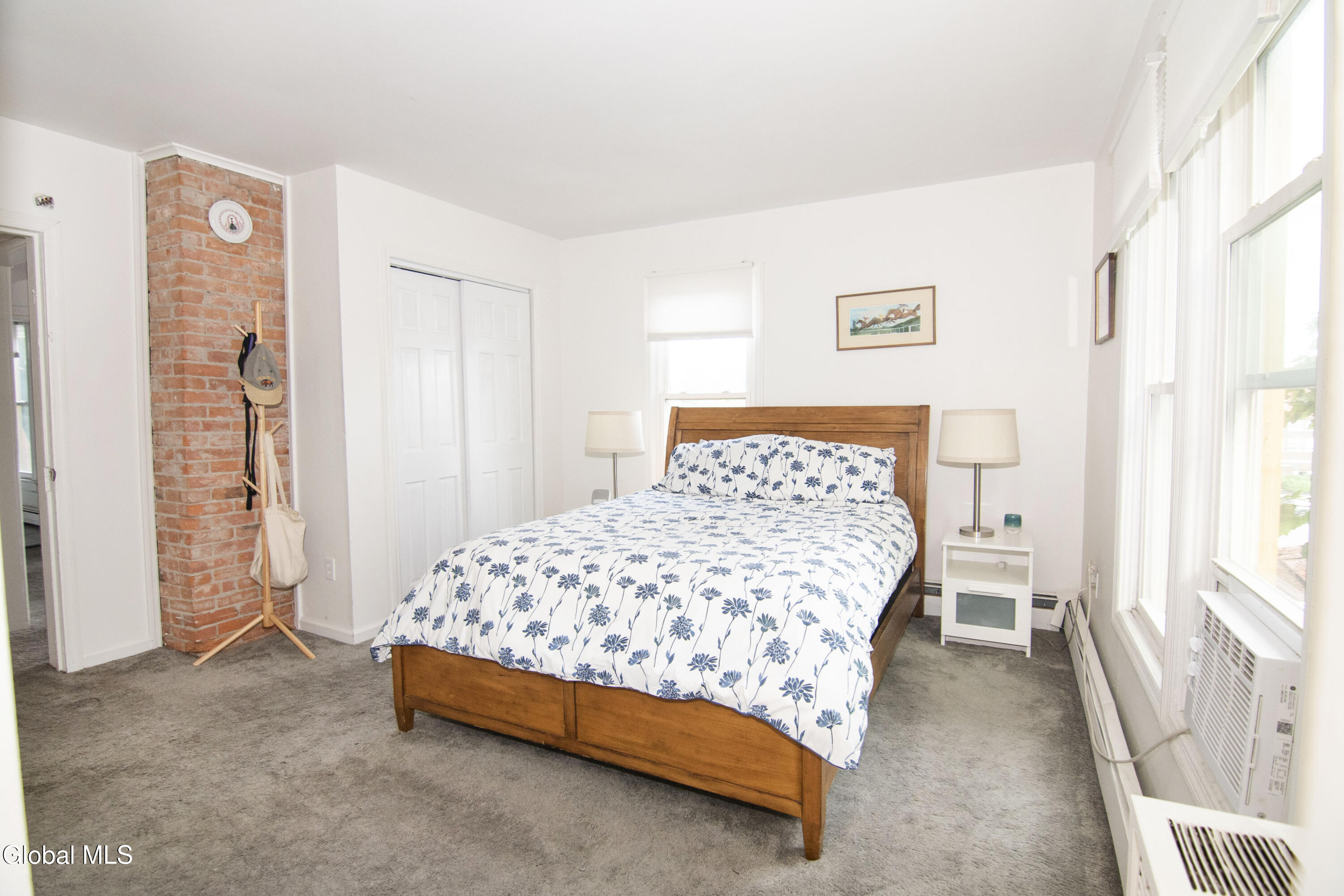 17 Van Dam Street Saratoga Springs NY 12866