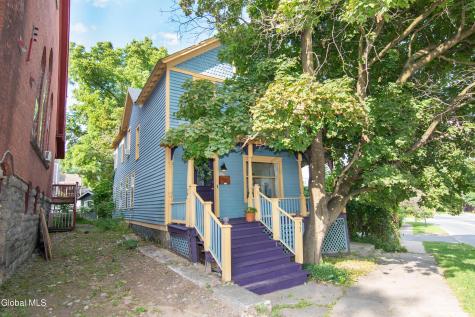 17 Van Dam Street Saratoga Springs NY 12866