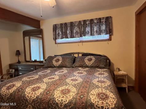 28 Sonoma Point Road Chestertown NY 12817