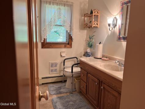 28 Sonoma Point Road Chestertown NY 12817