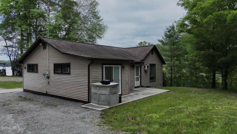 28 Sonoma Point Road Chestertown NY 12817