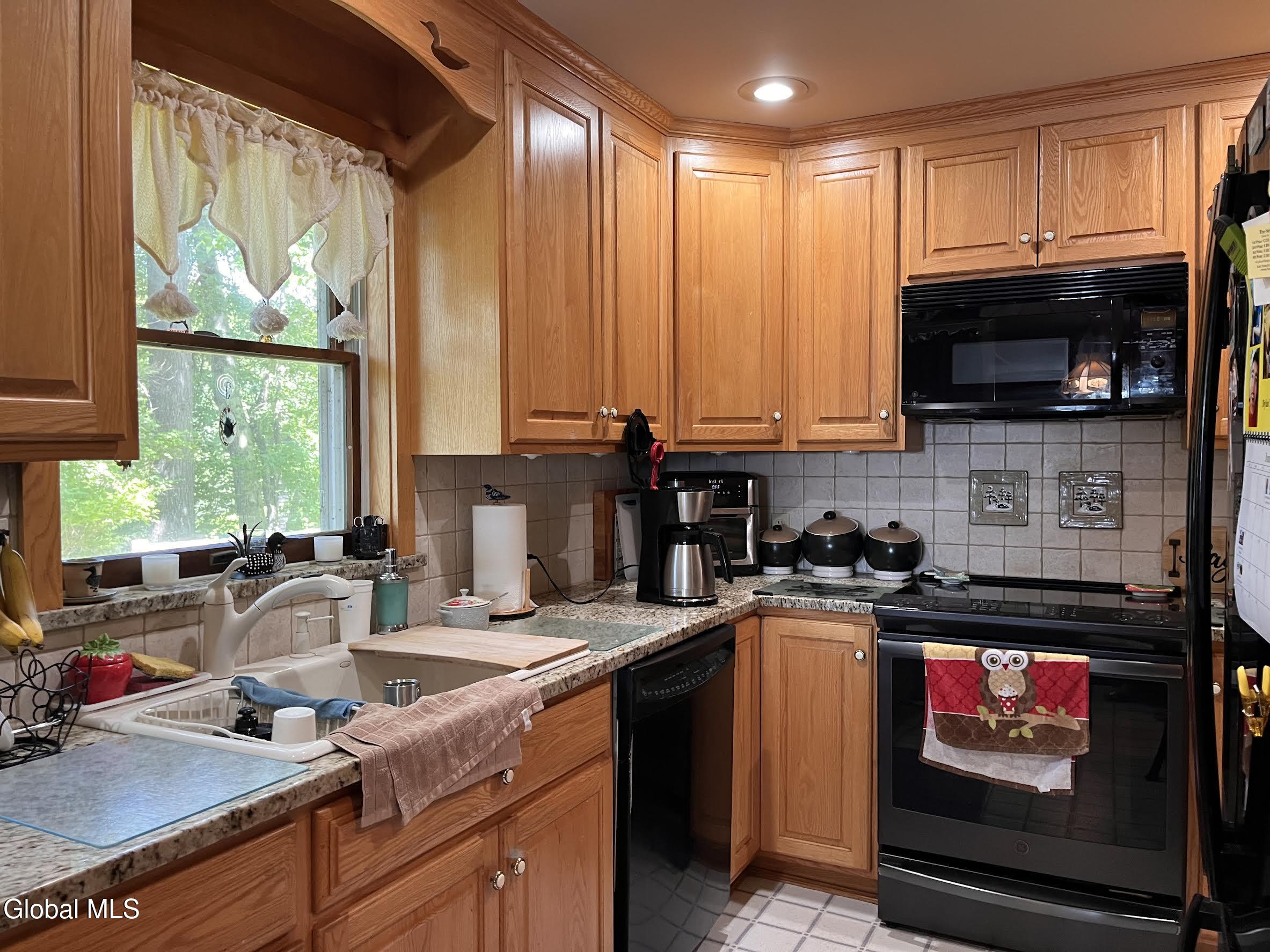 28 Sonoma Point Road Chestertown NY 12817