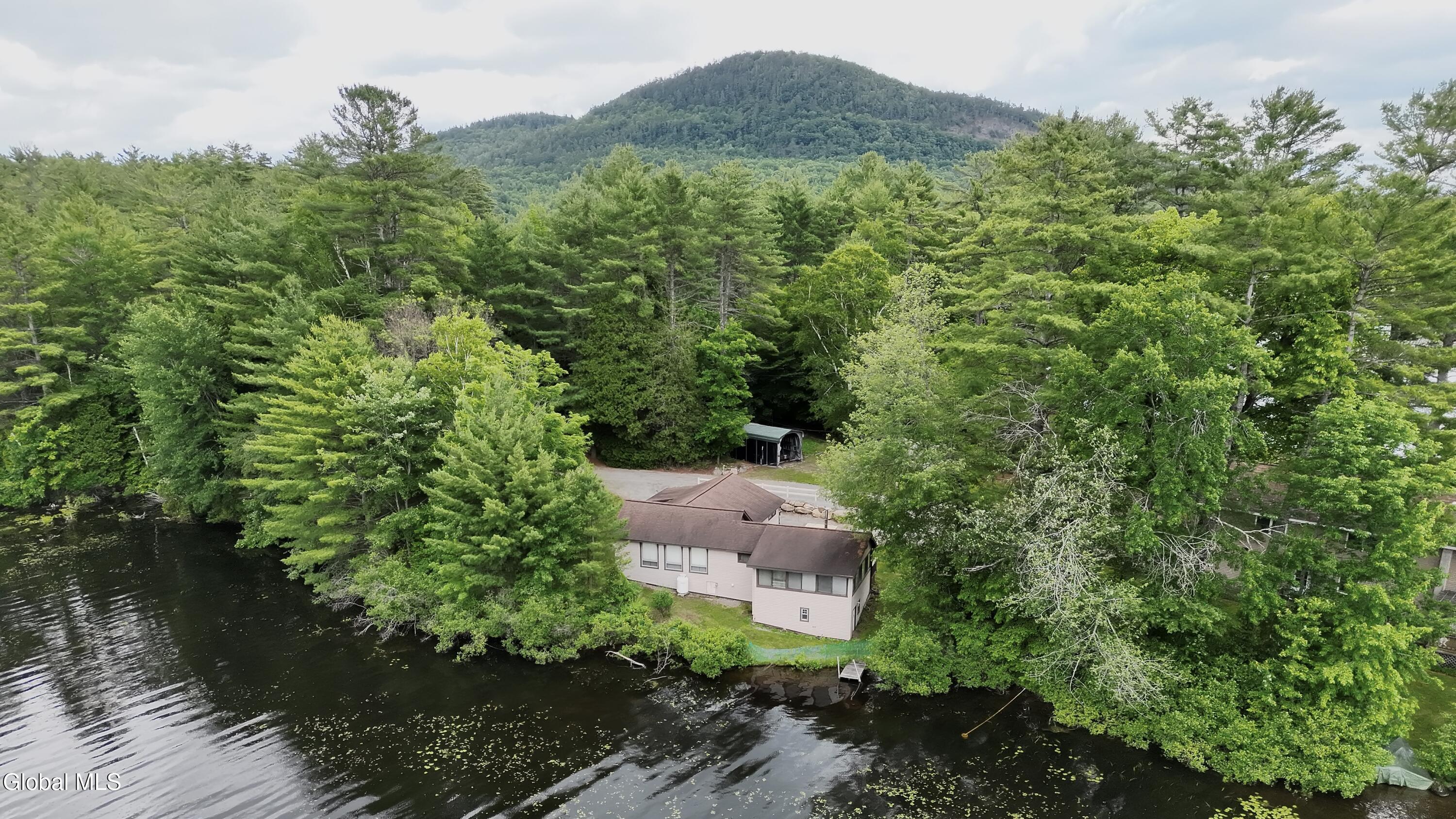 28 Sonoma Point Road Chestertown NY 12817