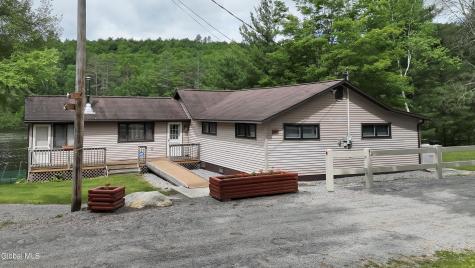 28 Sonoma Point Road Chestertown NY 12817