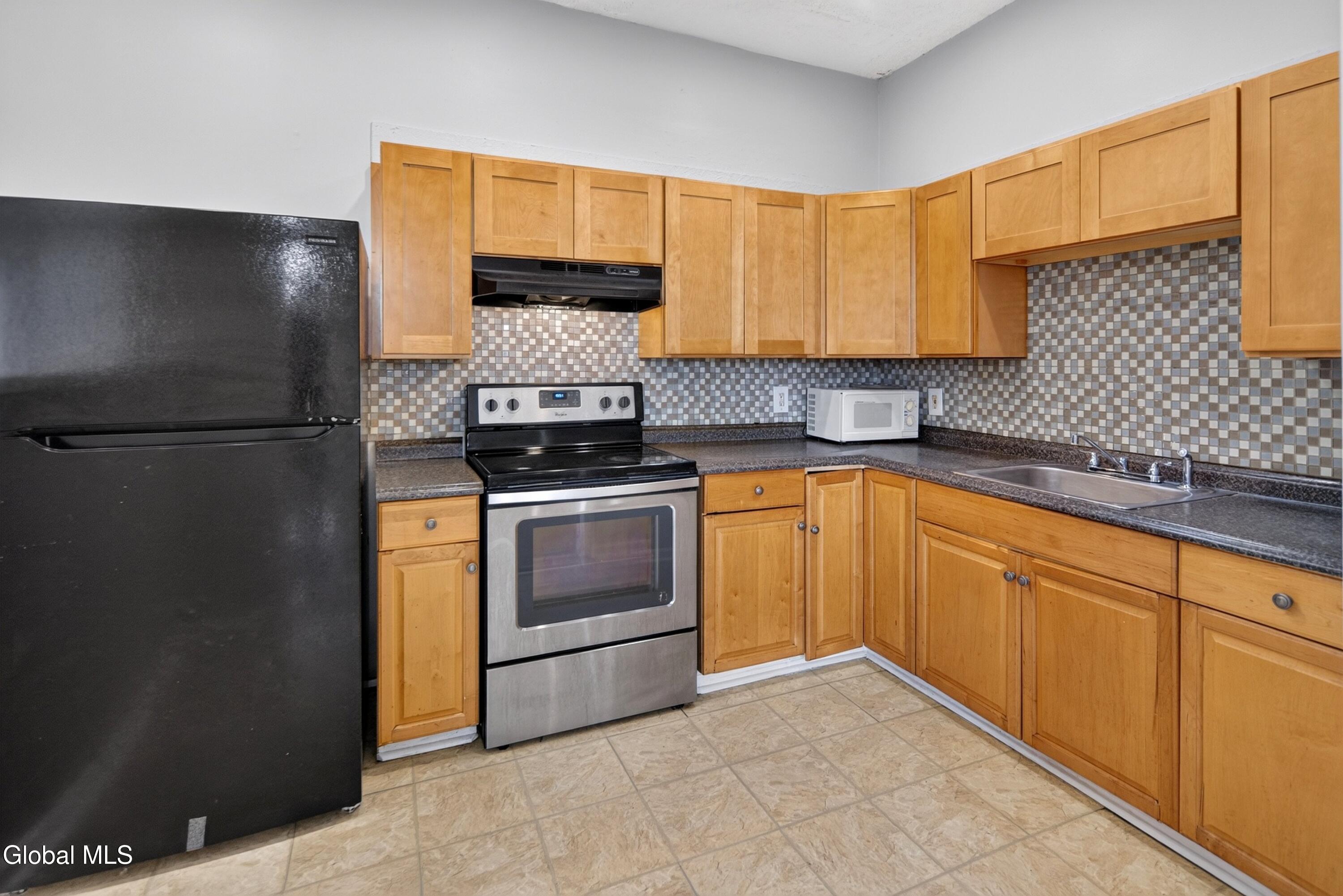 22 N Manning Boulevard Albany NY 12206